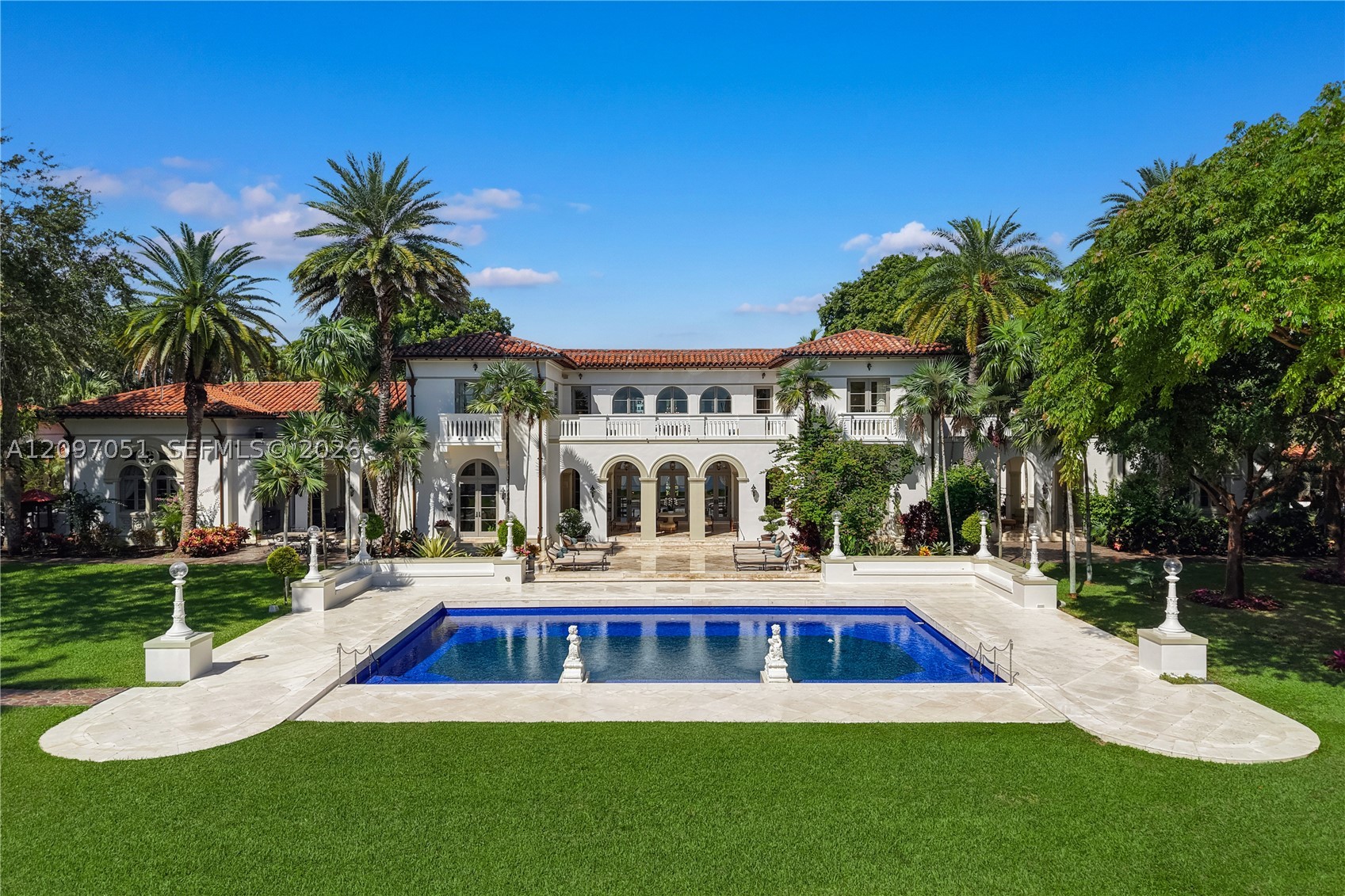 8901 Arvida Ln<br>Coral Gables FL 33156