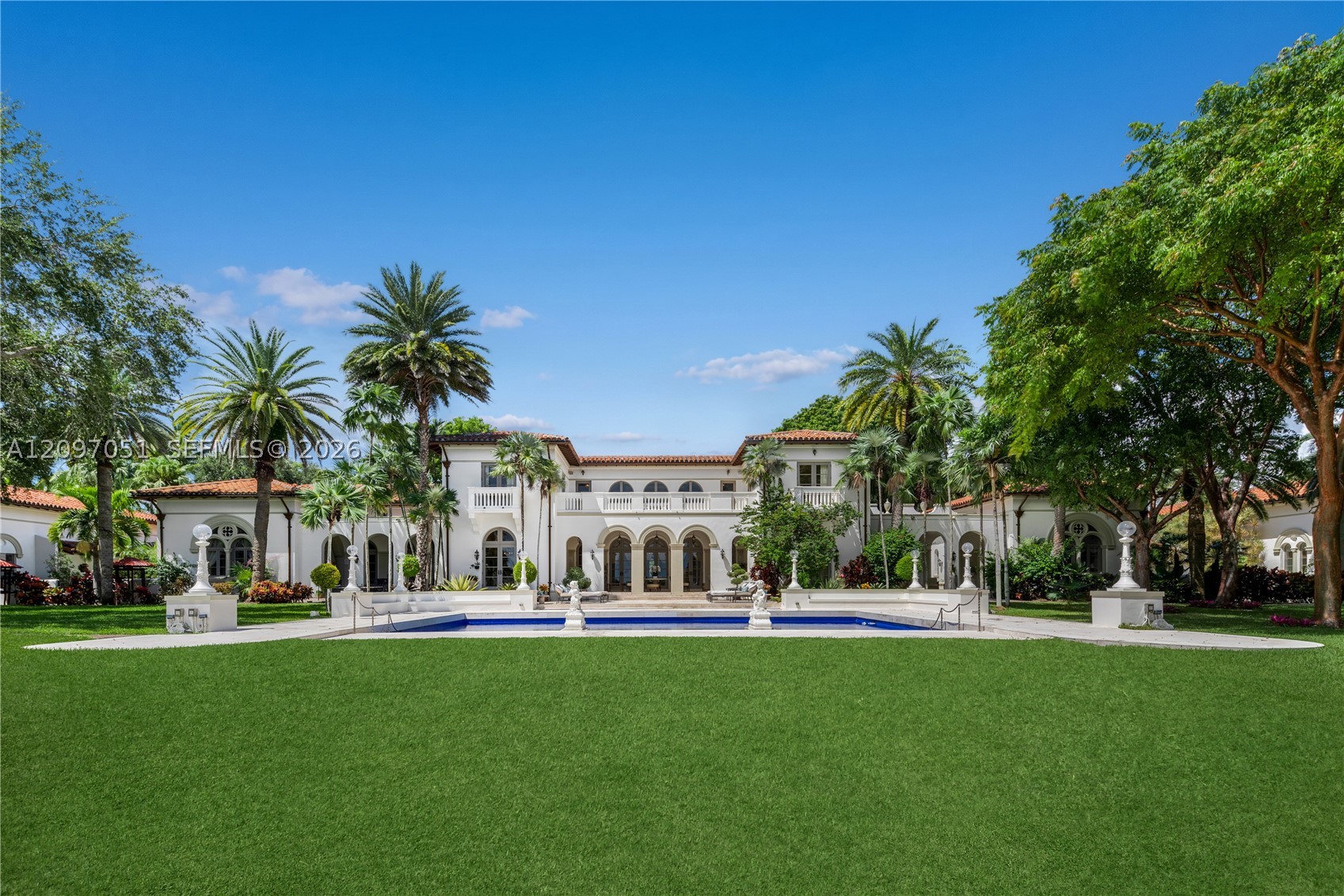 8901 Arvida Ln, Coral Gables FL 33156