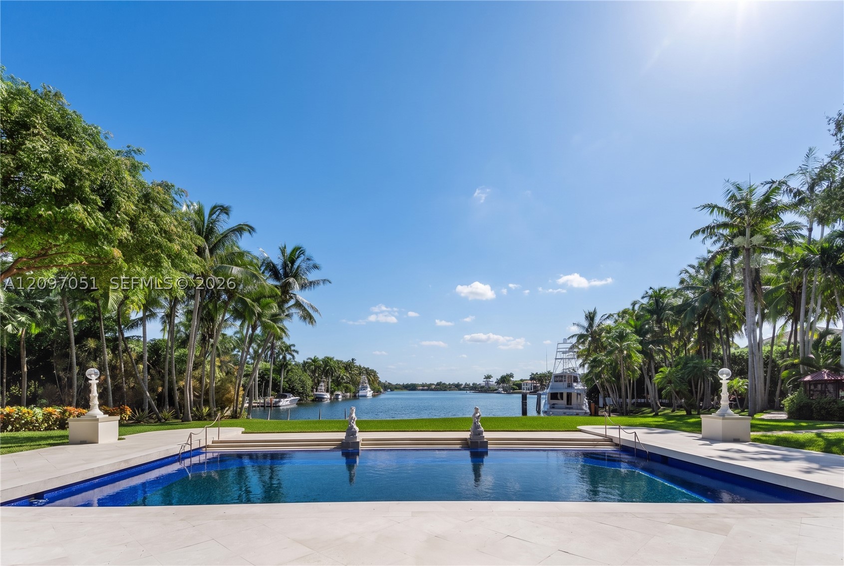 8901 Arvida Ln, Coral Gables FL 33156