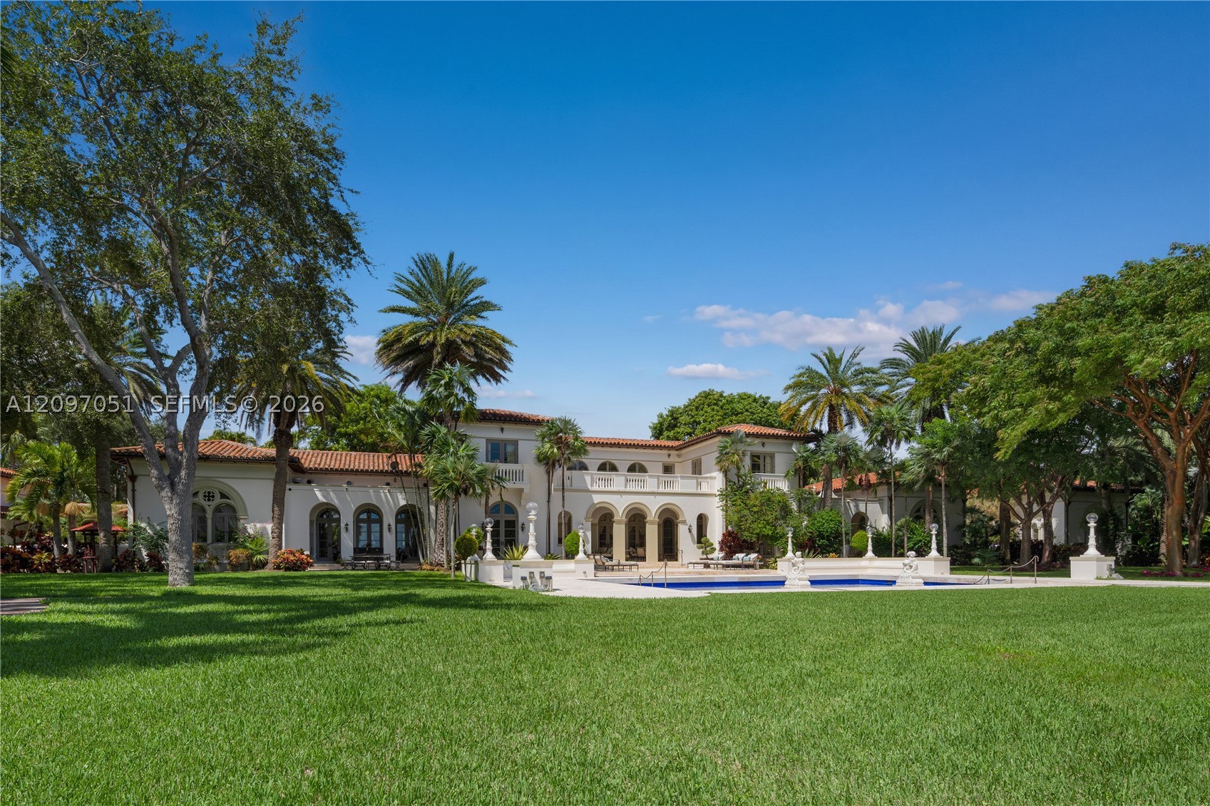 8901 Arvida Ln, Coral Gables FL 33156