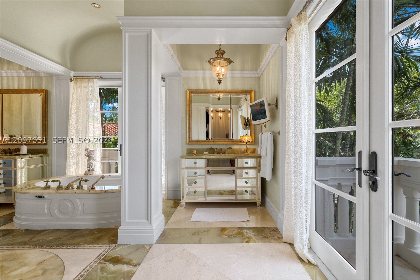 8901 Arvida Ln, Coral Gables FL 33156
