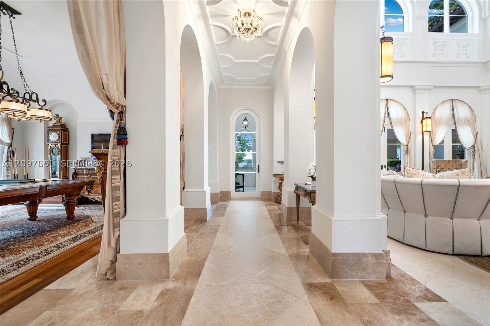 8901 Arvida Ln, Coral Gables FL 33156
