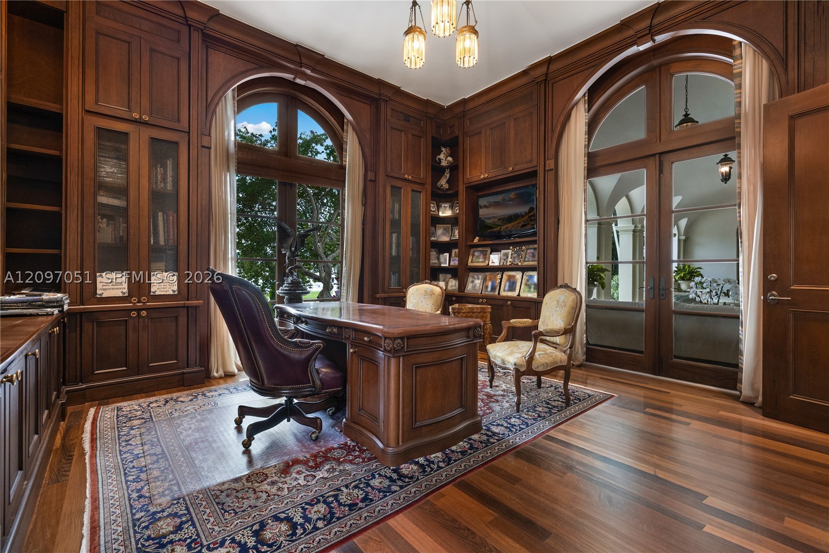 8901 Arvida Ln, Coral Gables FL 33156