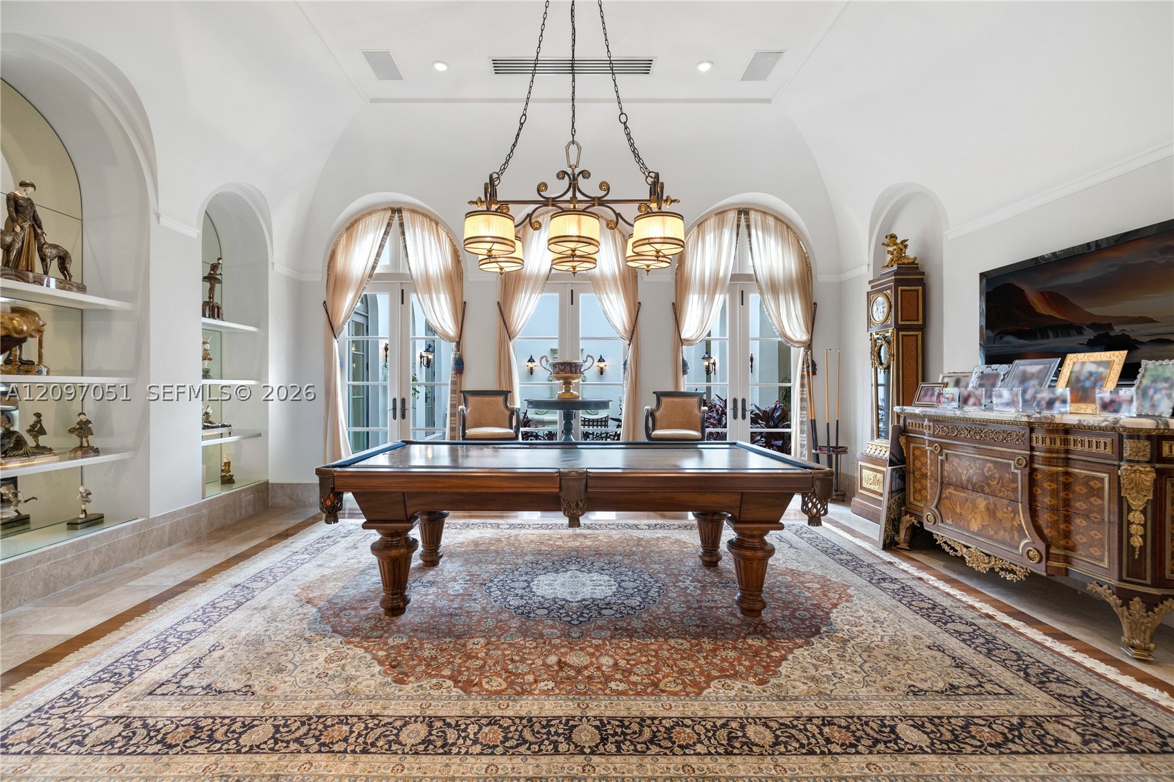 8901 Arvida Ln, Coral Gables FL 33156
