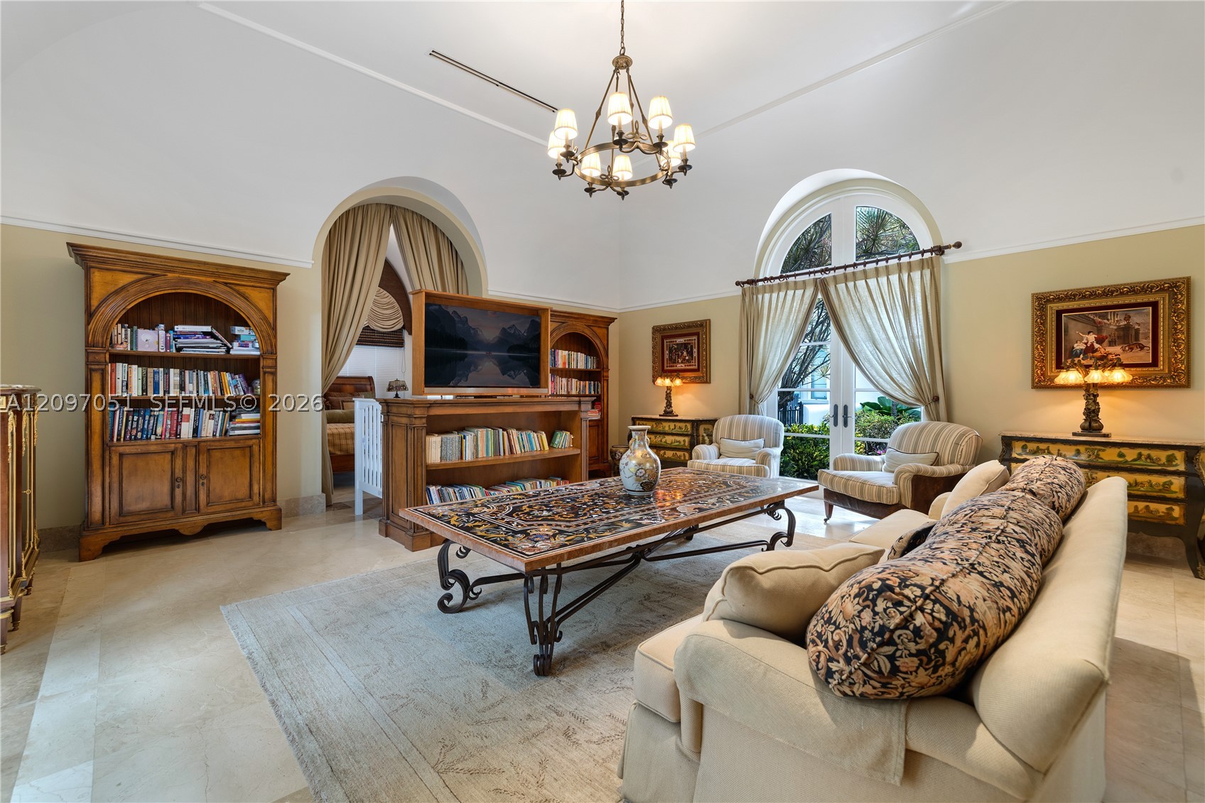 8901 Arvida Ln, Coral Gables FL 33156