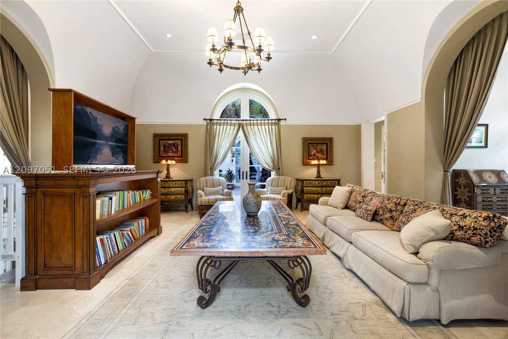 8901 Arvida Ln, Coral Gables FL 33156