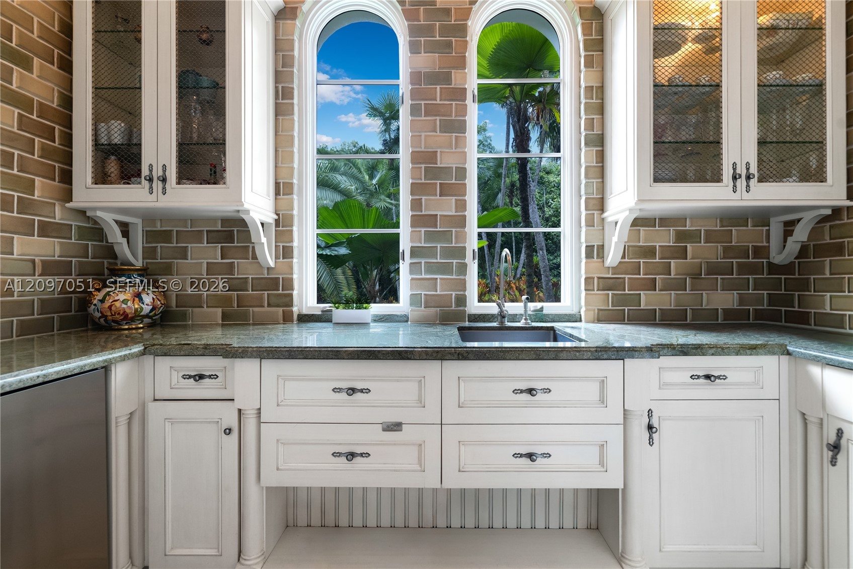 8901 Arvida Ln, Coral Gables FL 33156