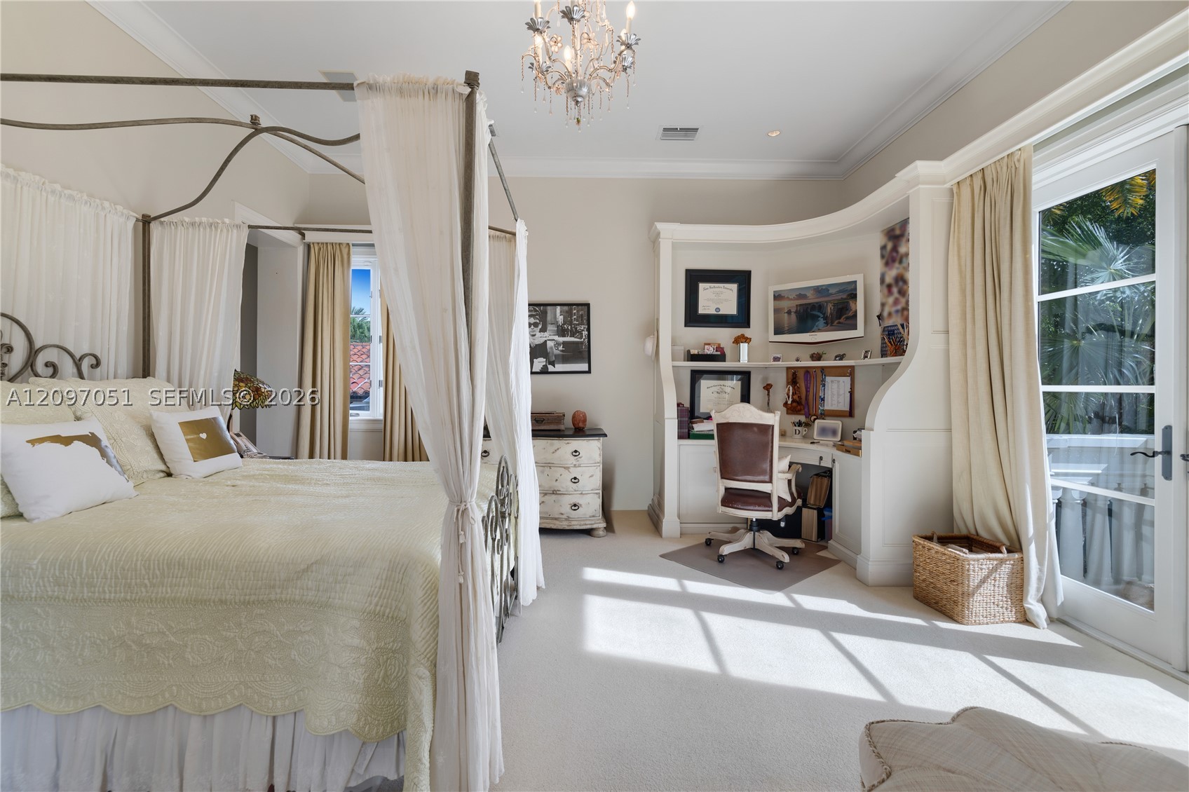 8901 Arvida Ln, Coral Gables FL 33156