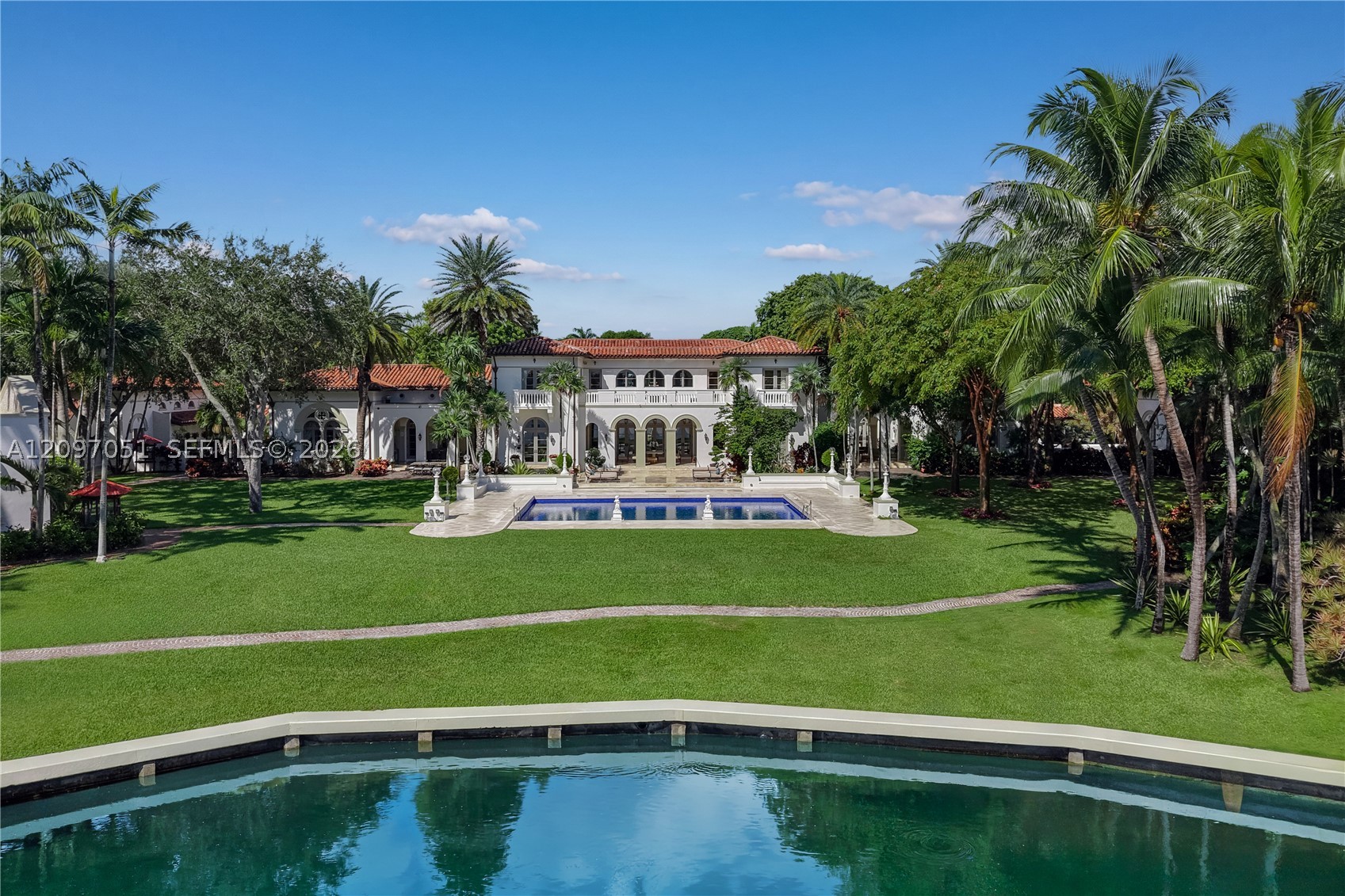 8901 Arvida Ln, Coral Gables FL 33156