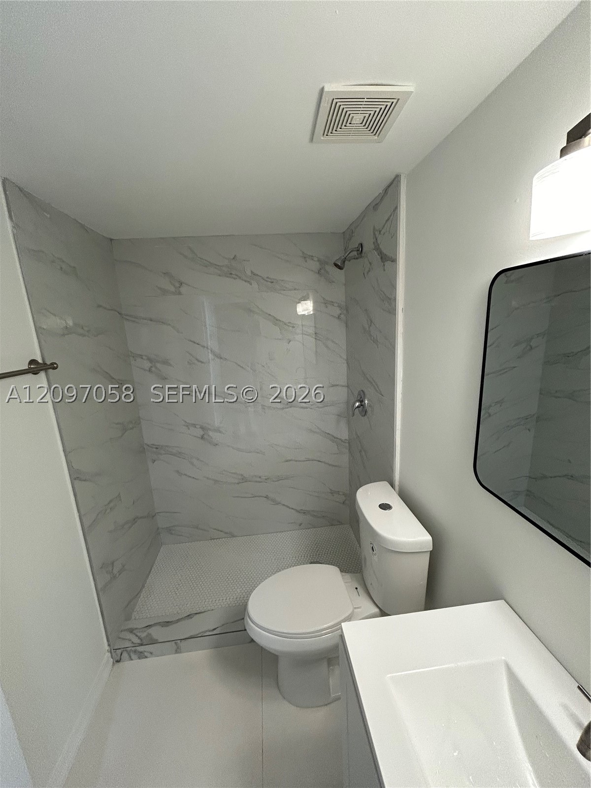 3500 NW 16th St, Miami FL 33125