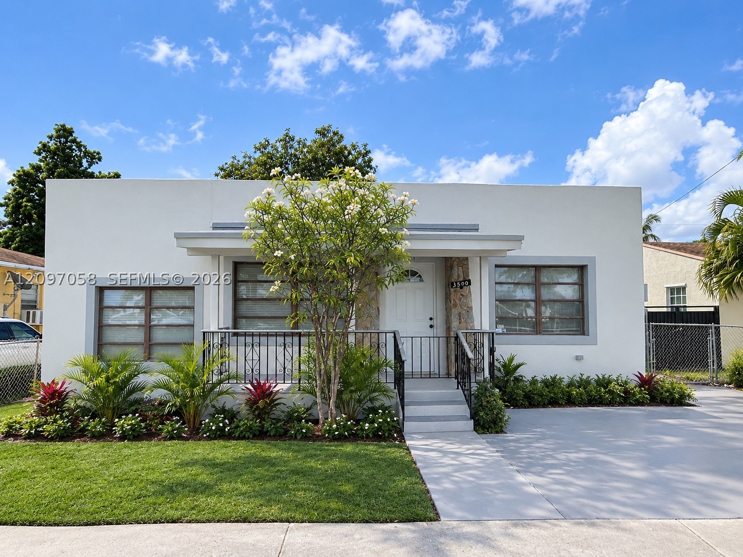 3500 NW 16th St, Miami FL 33125