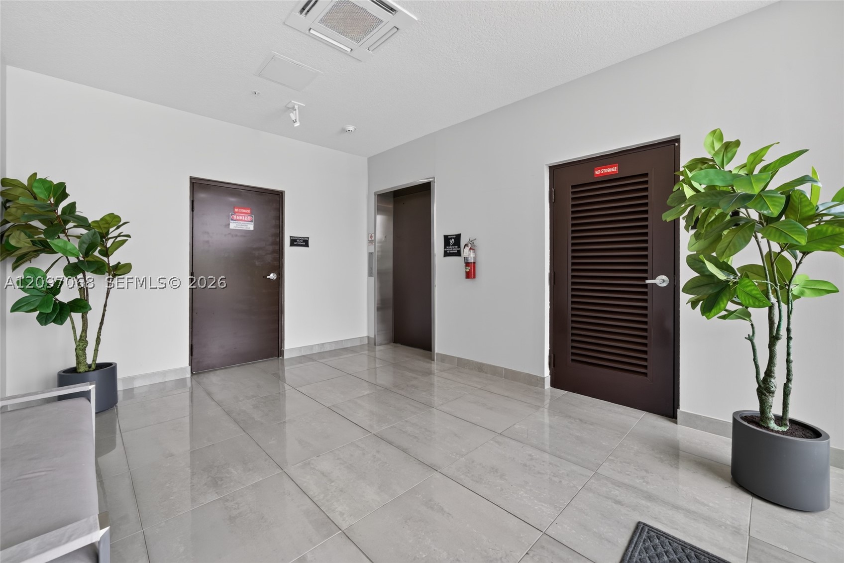 8167 NW 41st St #E-208, Doral FL 33166