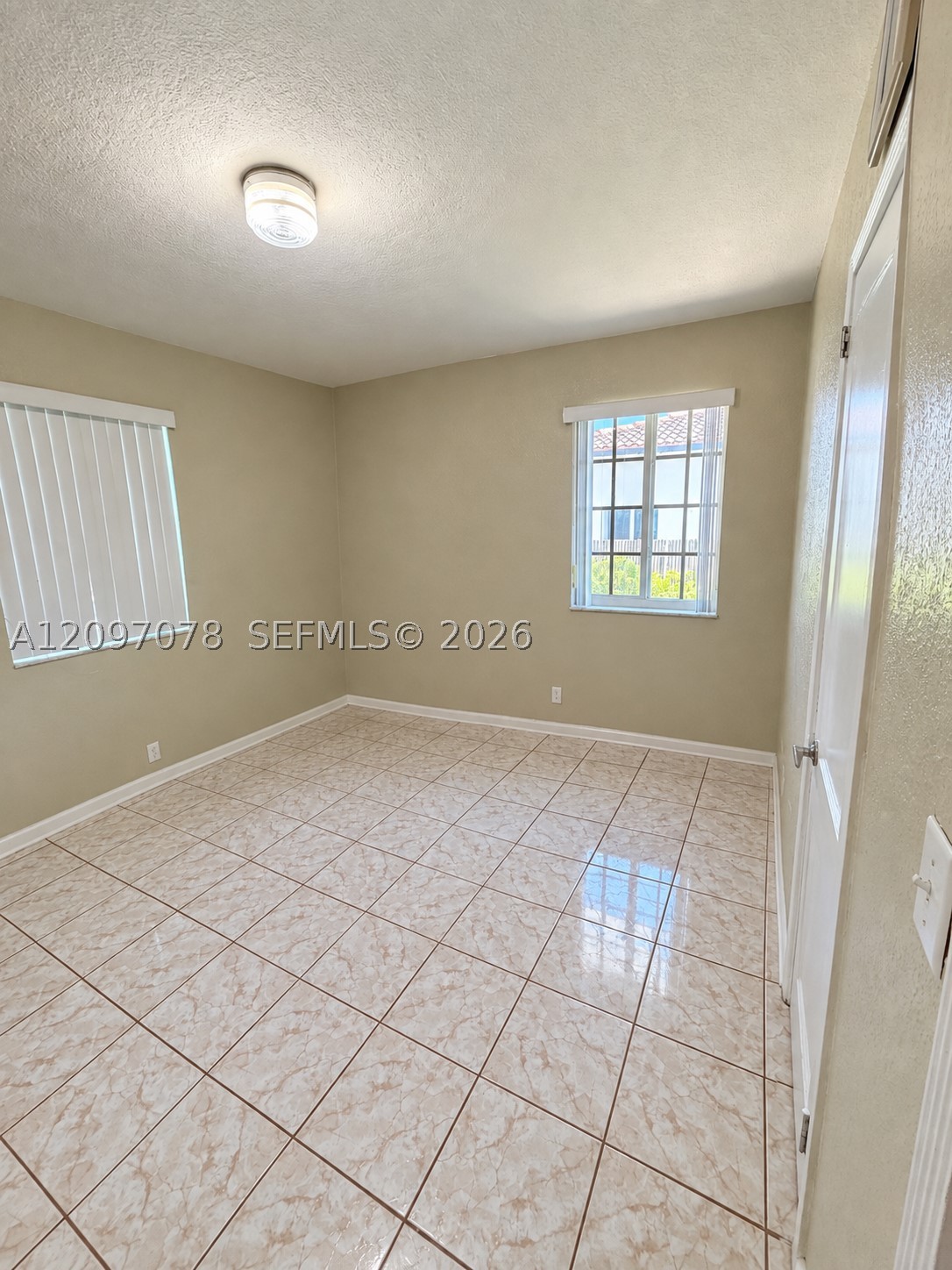 4450 SW 2nd St, Miami FL 33134