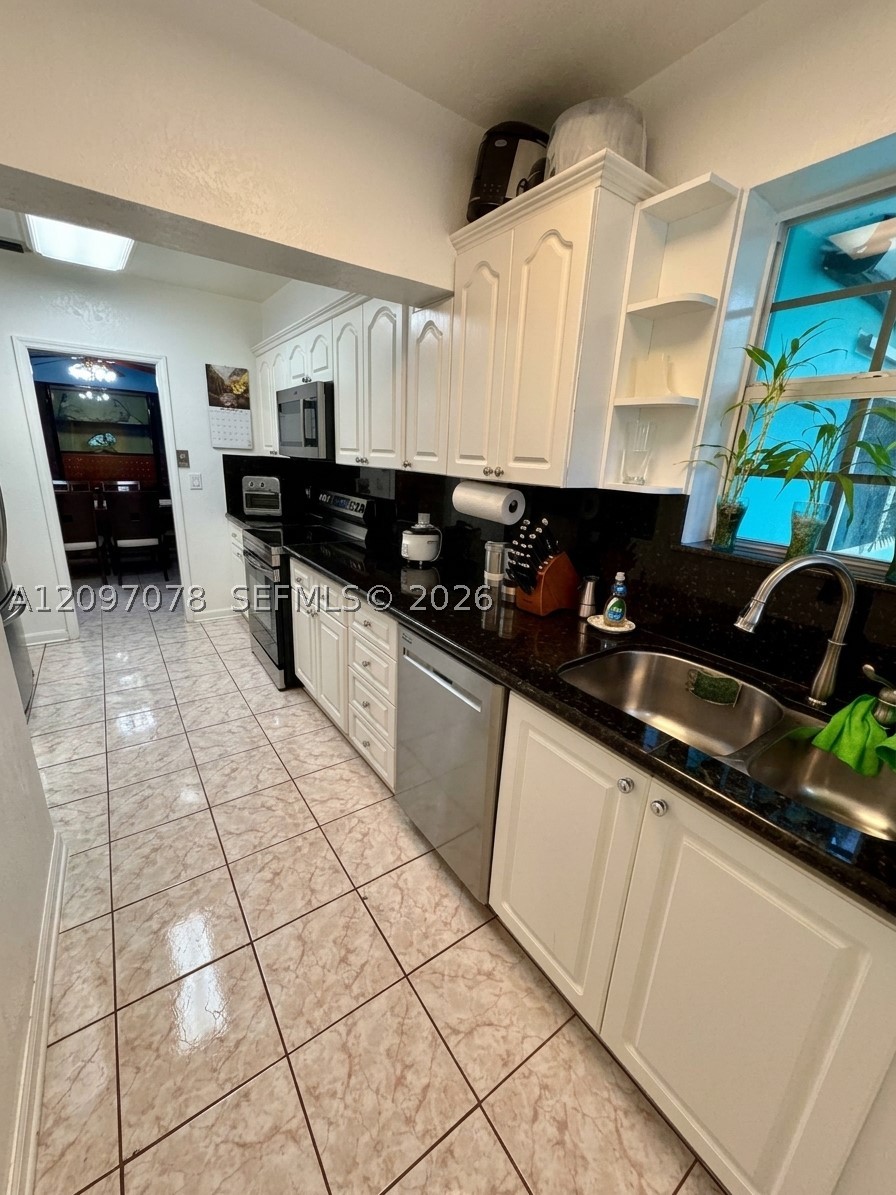 4450 SW 2nd St, Miami FL 33134