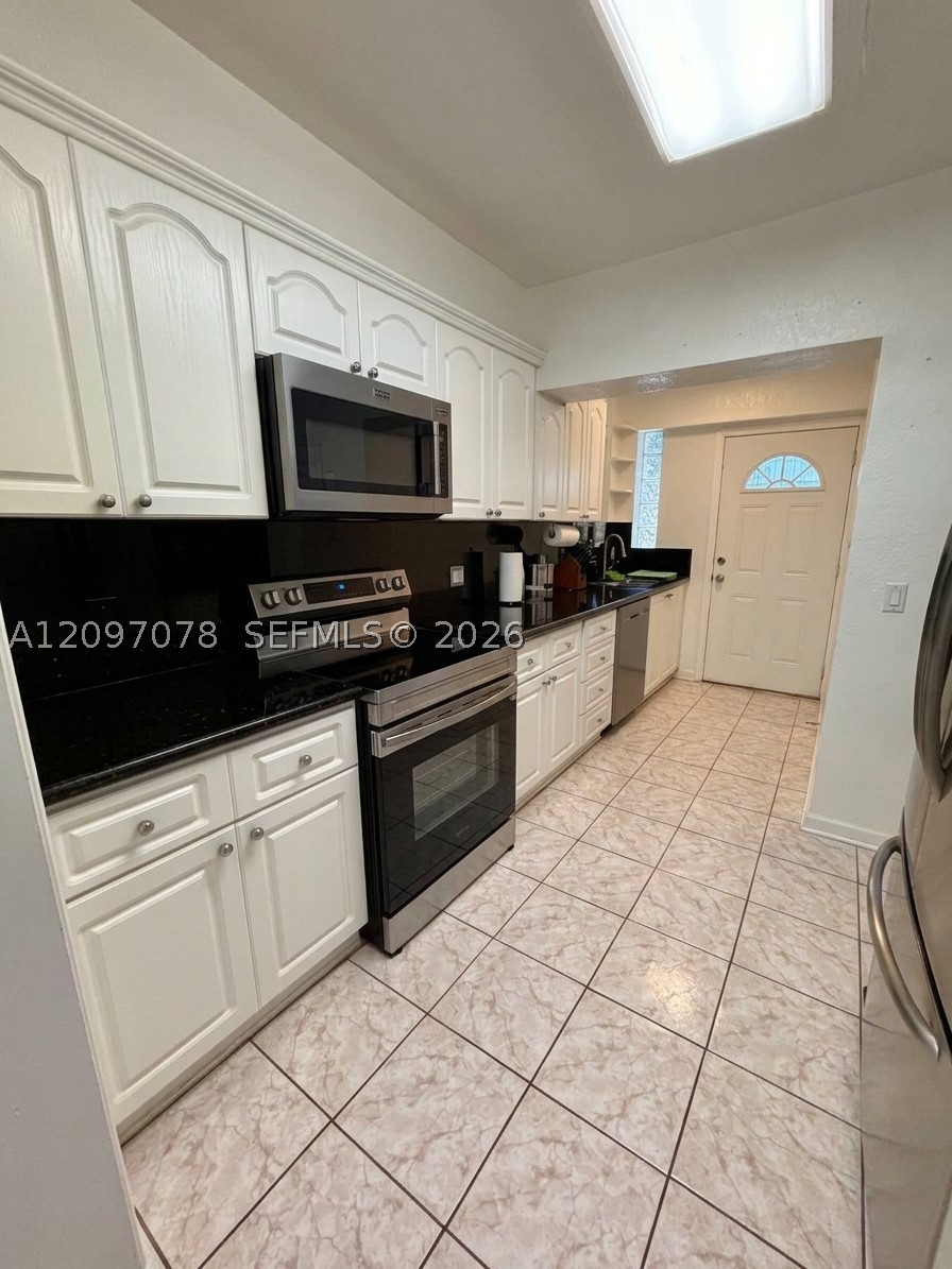 4450 SW 2nd St, Miami FL 33134