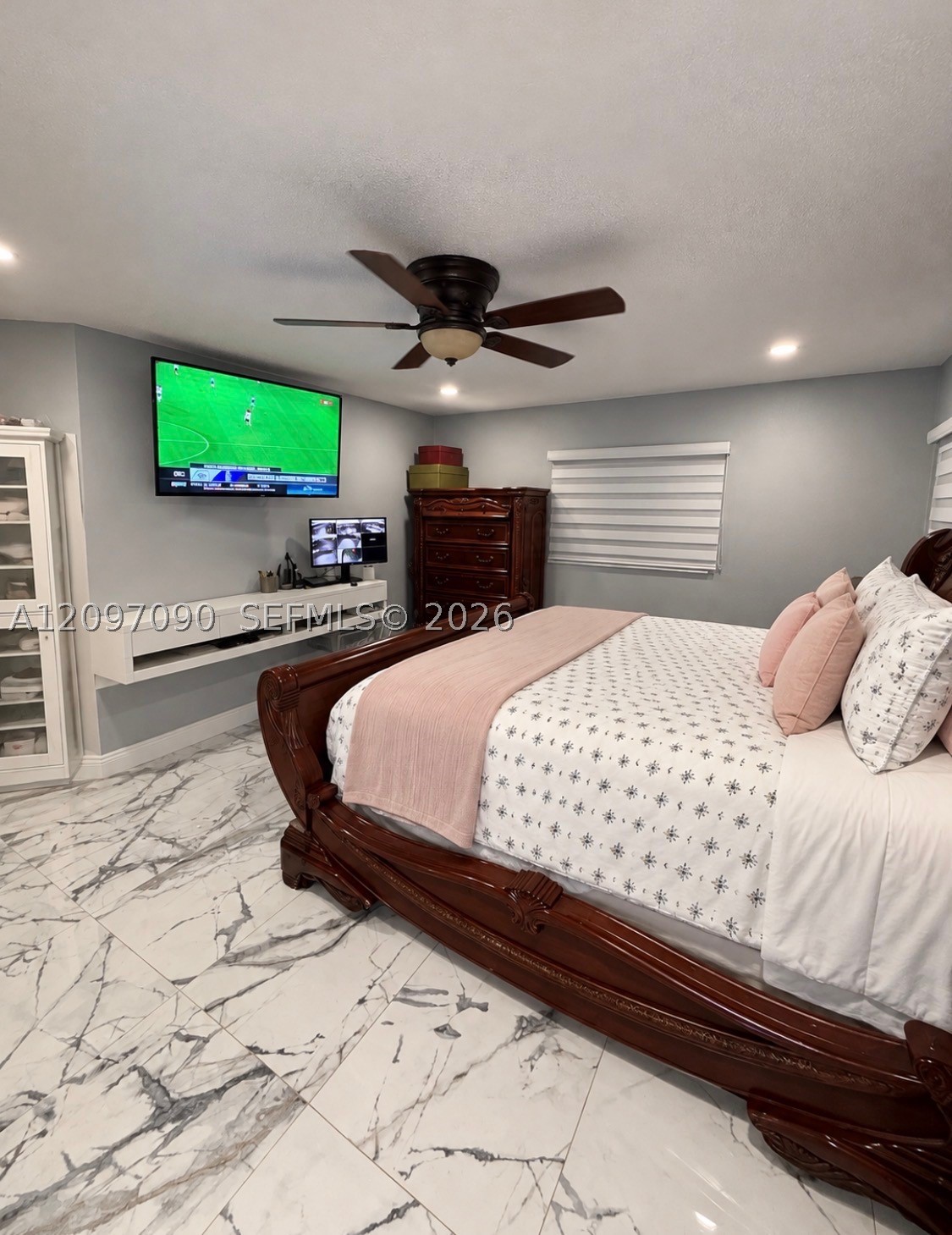 11810 NW 16th St, Pembroke Pines FL 33026