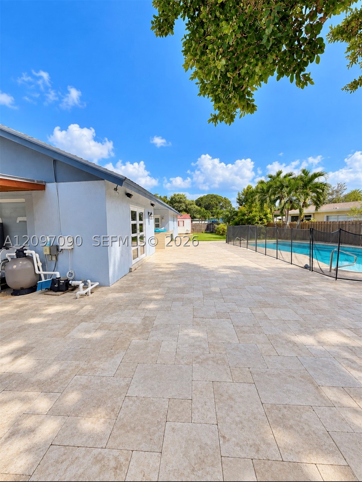 11810 NW 16th St, Pembroke Pines FL 33026