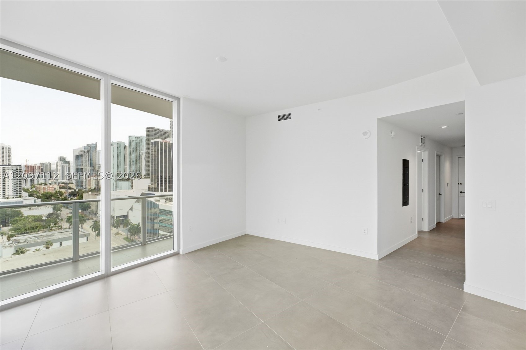 1400 Biscayne Blvd #1407, Miami FL 33132