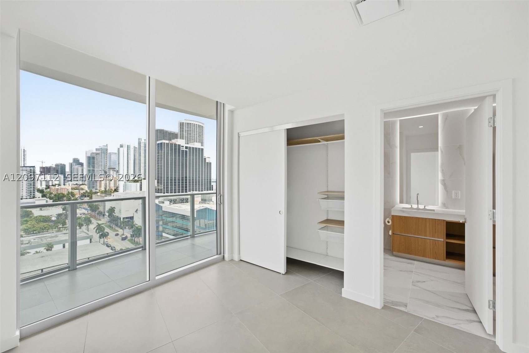 1400 Biscayne Blvd #1407, Miami FL 33132