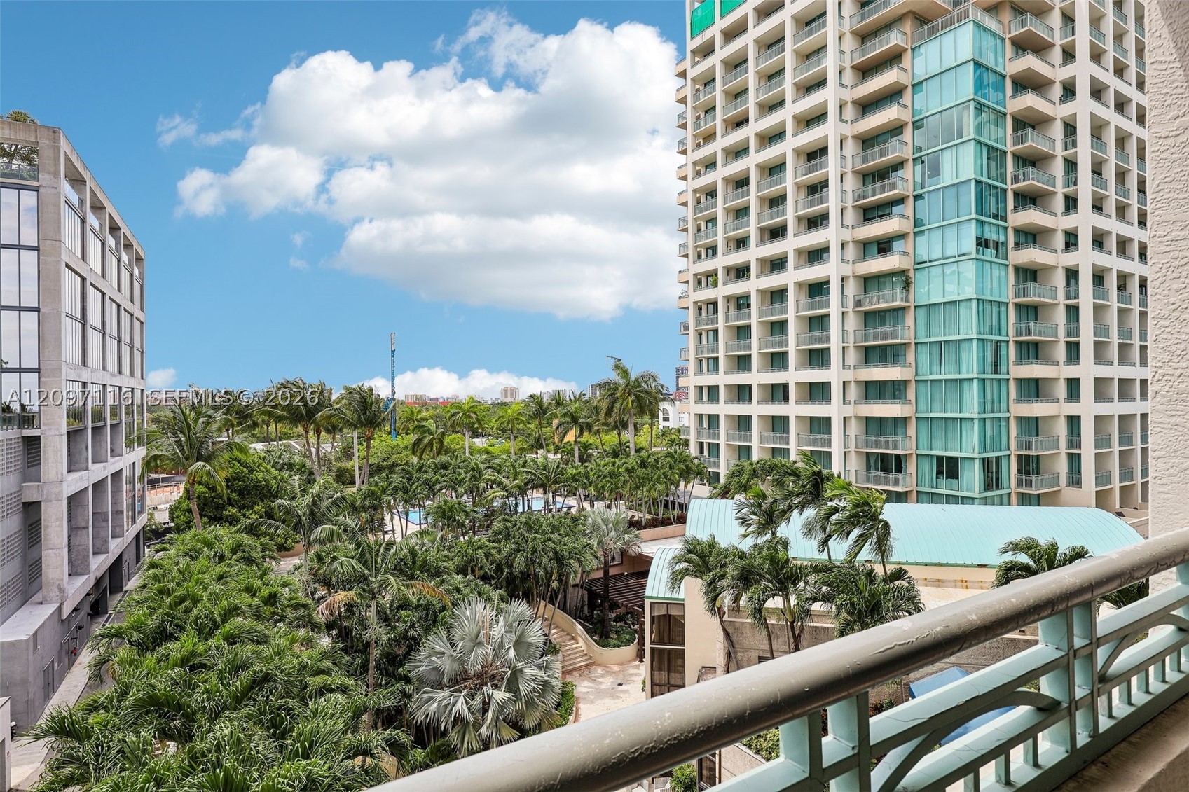 3400 SW 27th Ave #605, Miami FL 33133
