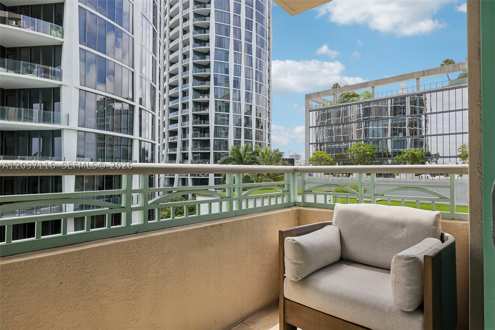 3400 SW 27th Ave #605, Miami FL 33133