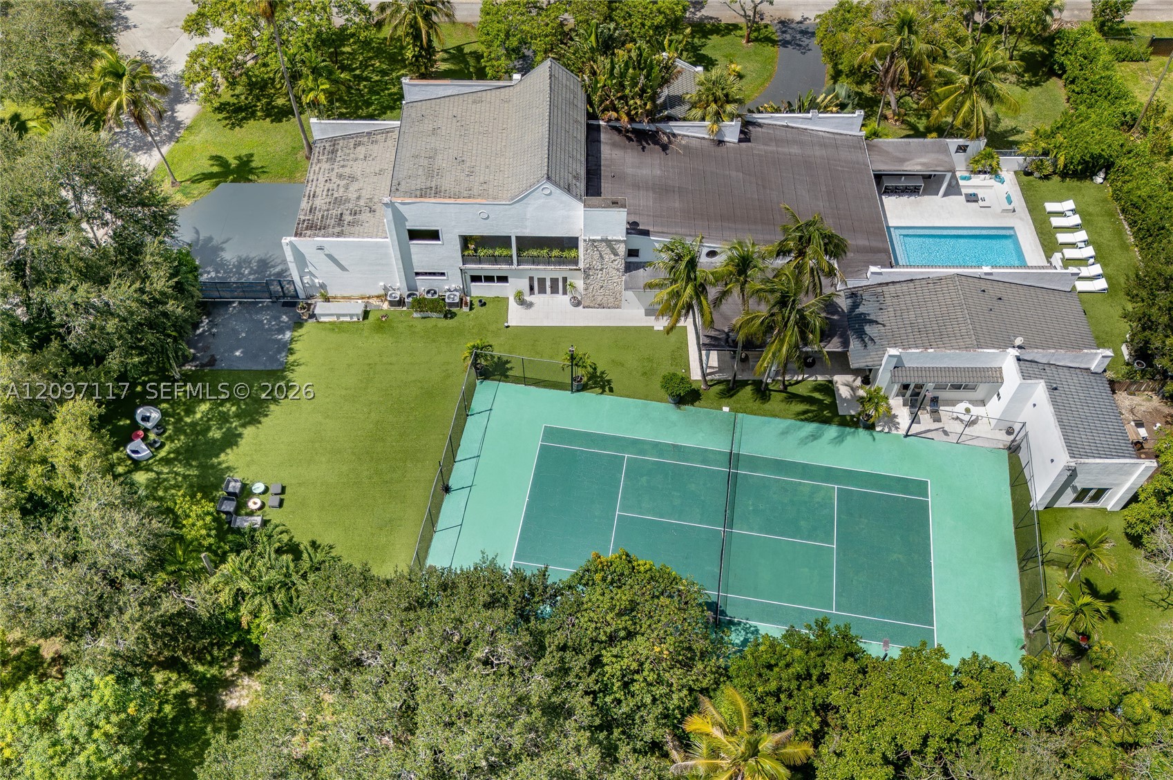 9715 SW 89th Ct, Miami FL 33176