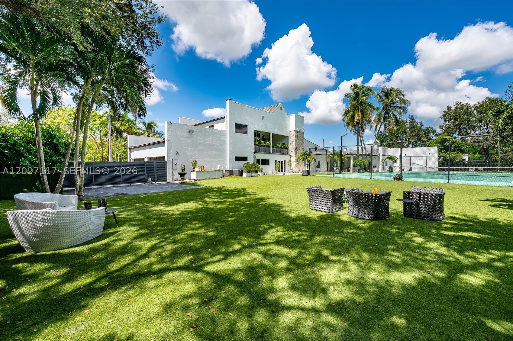 9715 SW 89th Ct, Miami FL 33176