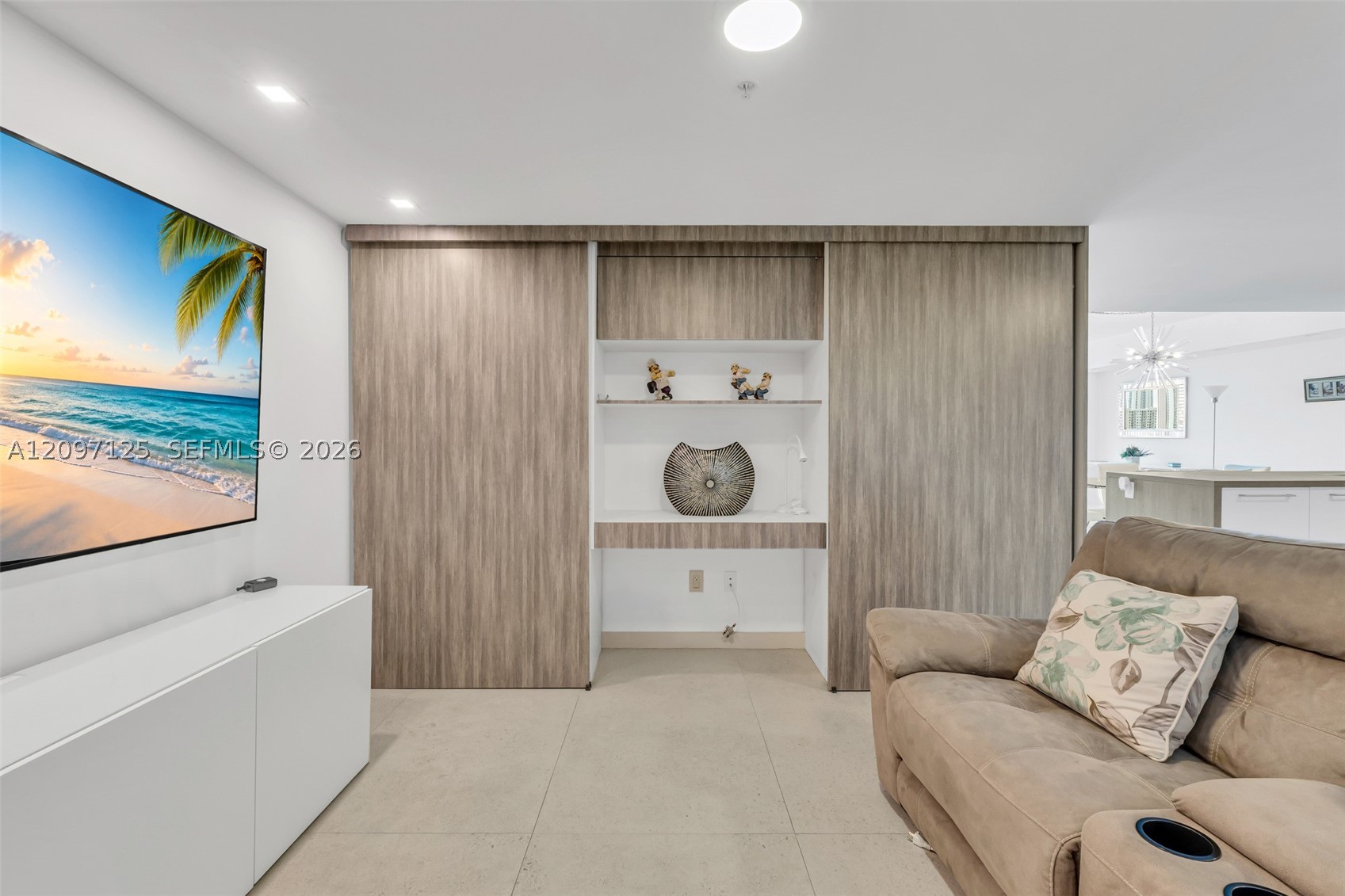 400 Sunny Isles Blvd #916, Sunny Isles Beach FL 33160