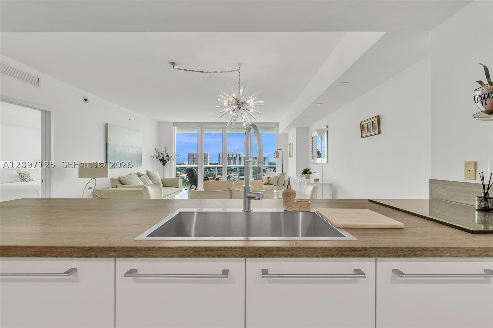 400 Sunny Isles Blvd #916, Sunny Isles Beach FL 33160
