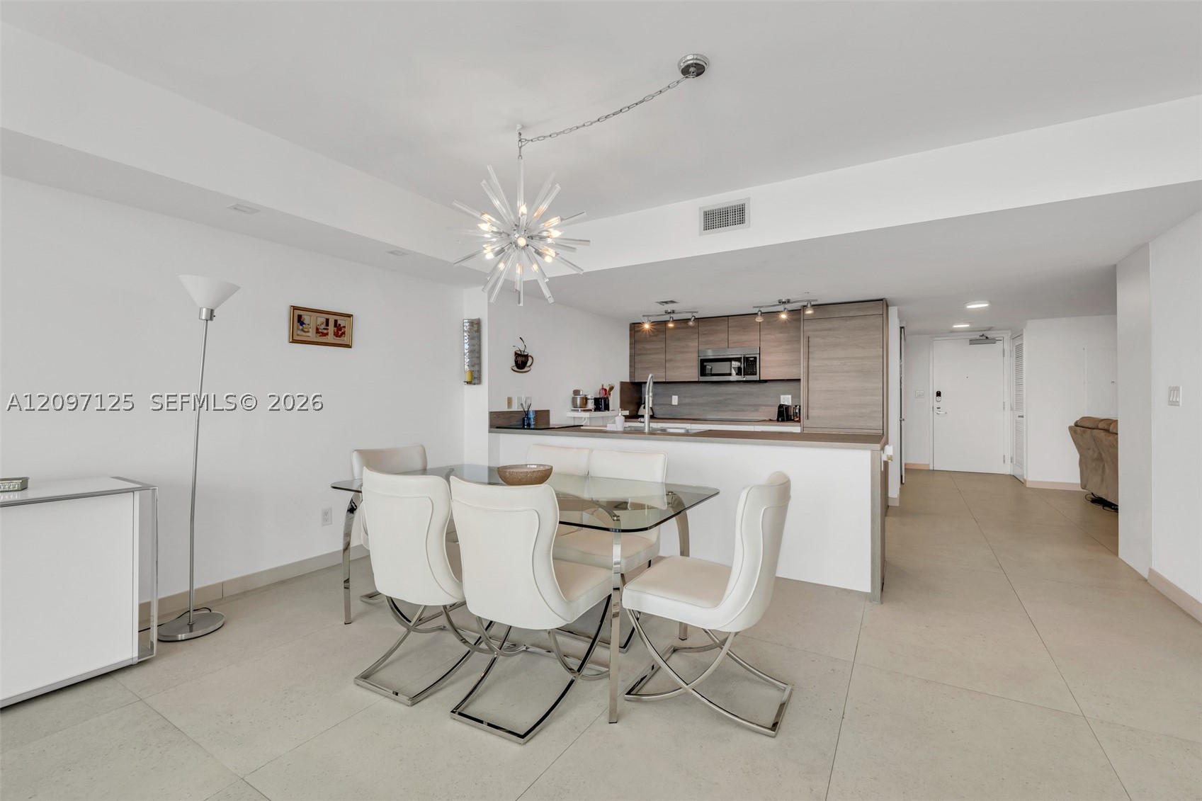 400 Sunny Isles Blvd #916, Sunny Isles Beach FL 33160