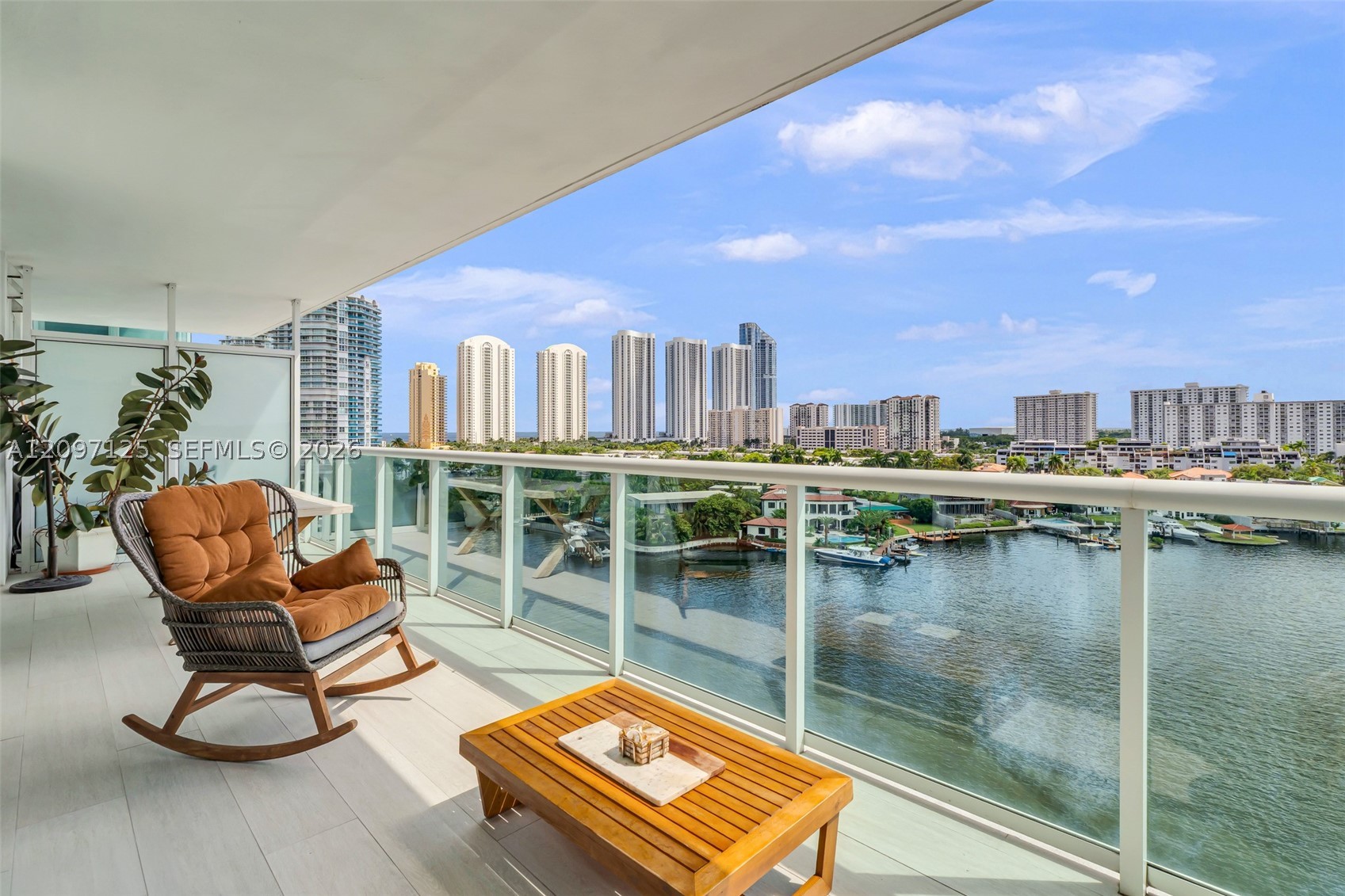 400 Sunny Isles Blvd #916, Sunny Isles Beach FL 33160