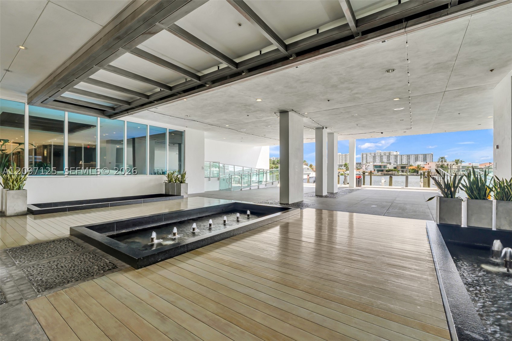 400 Sunny Isles Blvd #916, Sunny Isles Beach FL 33160