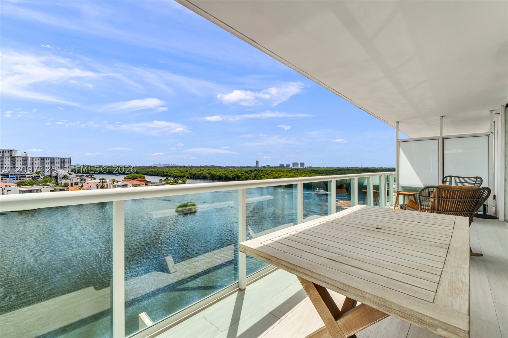 400 Sunny Isles Blvd #916, Sunny Isles Beach FL 33160