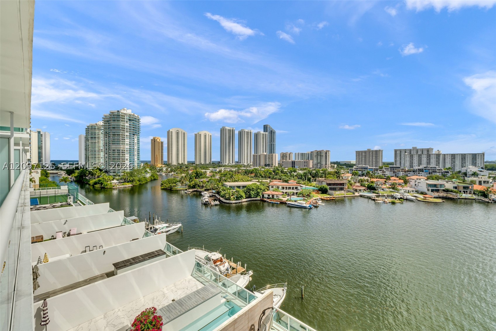 400 Sunny Isles Blvd #916, Sunny Isles Beach FL 33160