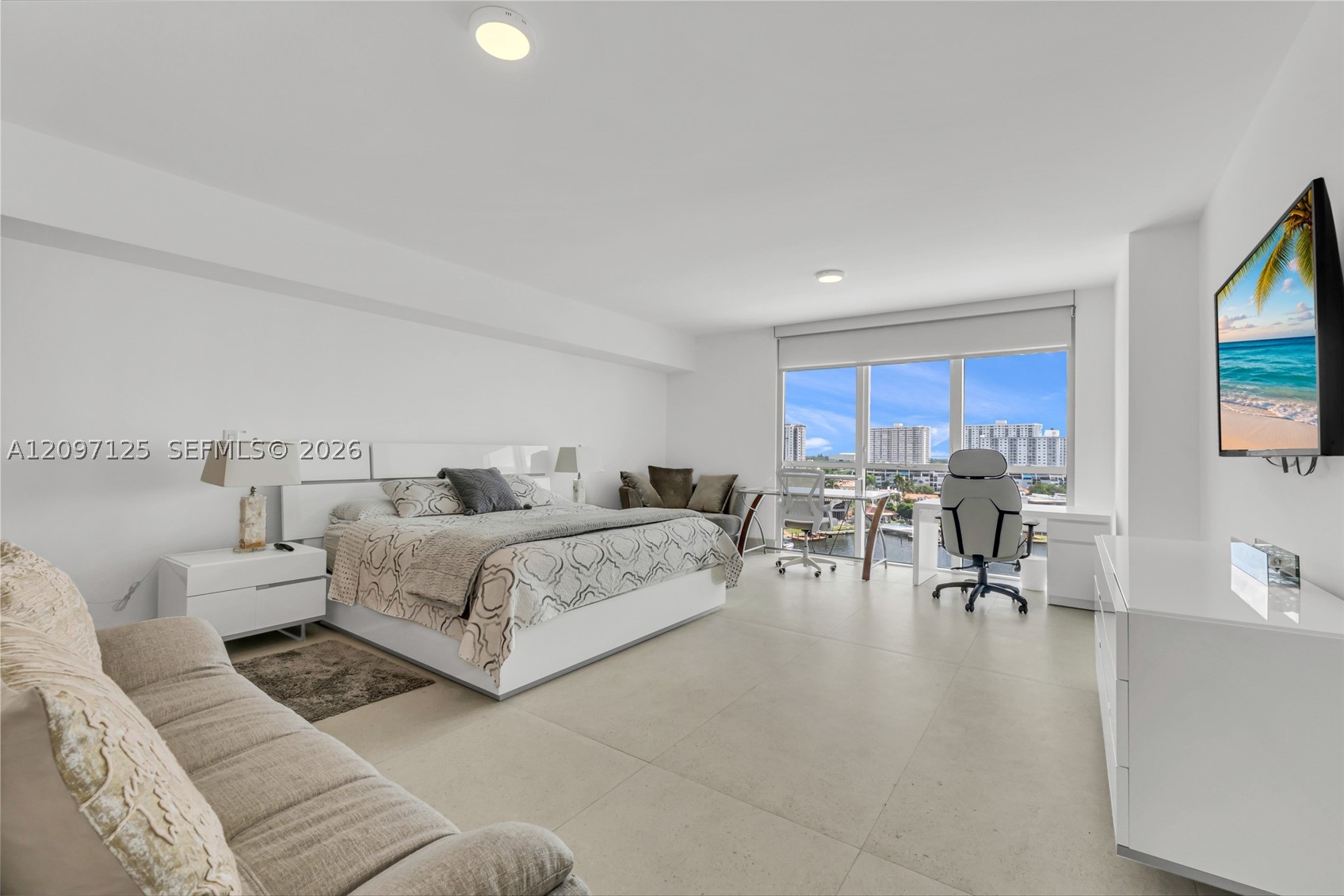 400 Sunny Isles Blvd #916, Sunny Isles Beach FL 33160