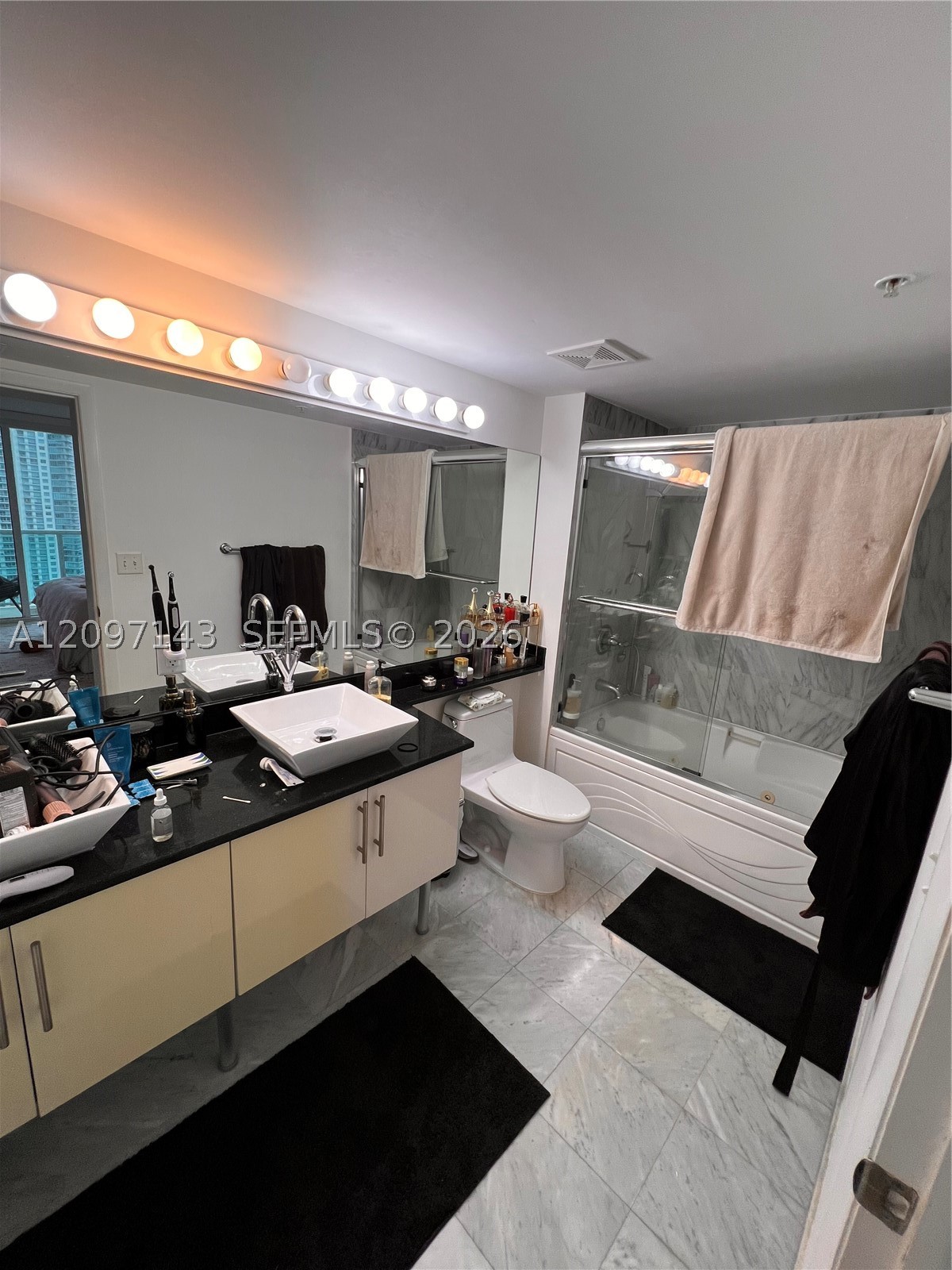 31 SE 5th Street #2801, Miami FL 33131