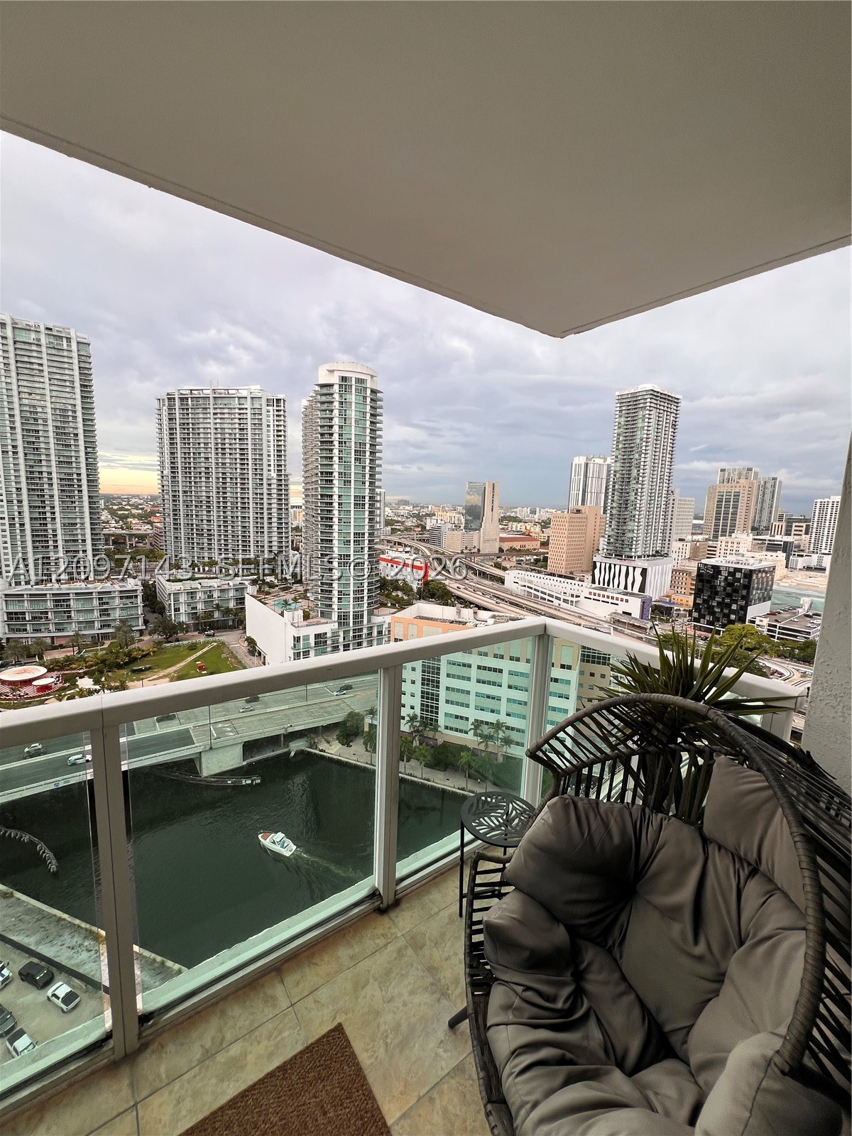 31 SE 5th Street #2801, Miami FL 33131