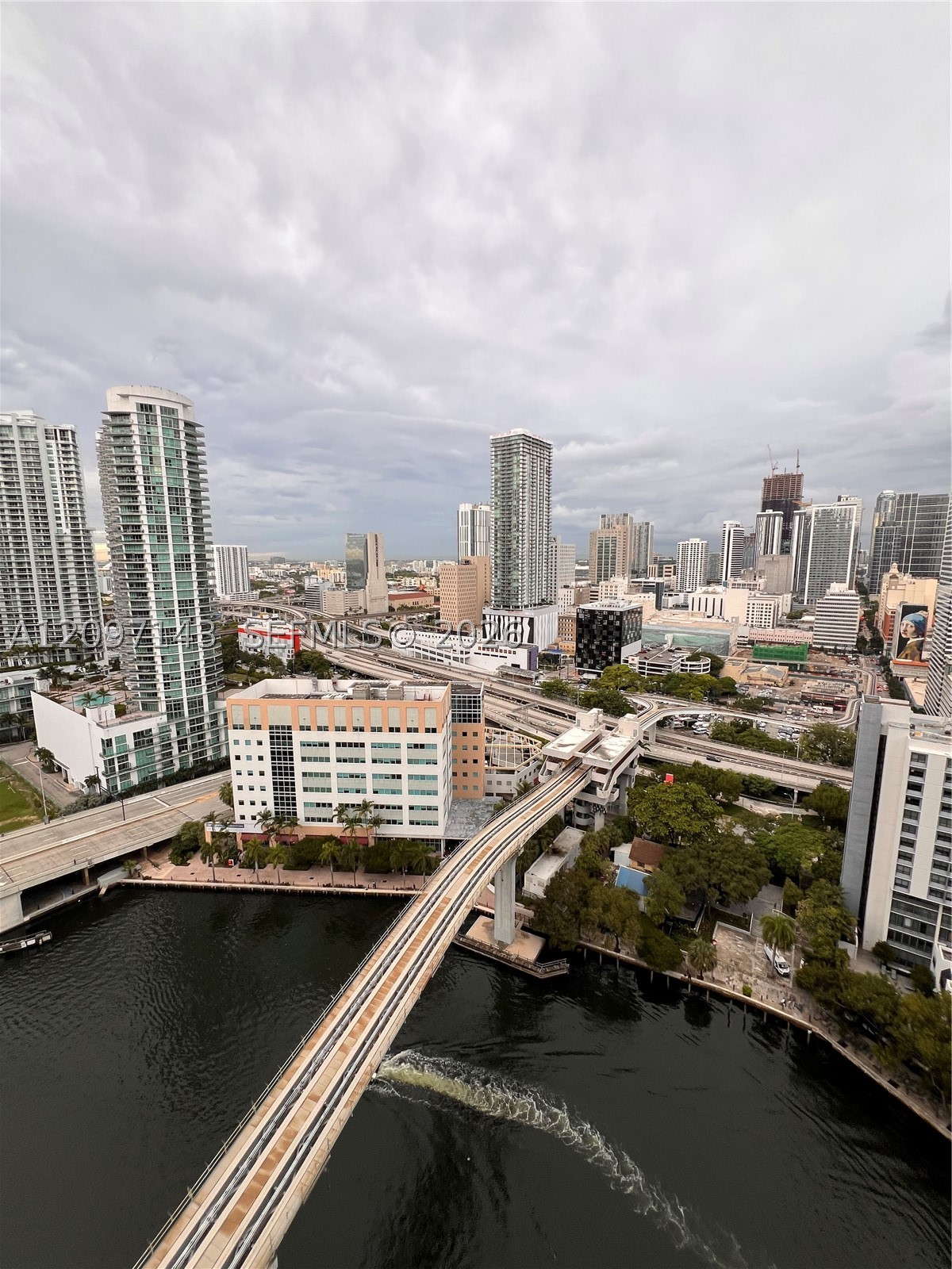 31 SE 5th Street #2801, Miami FL 33131