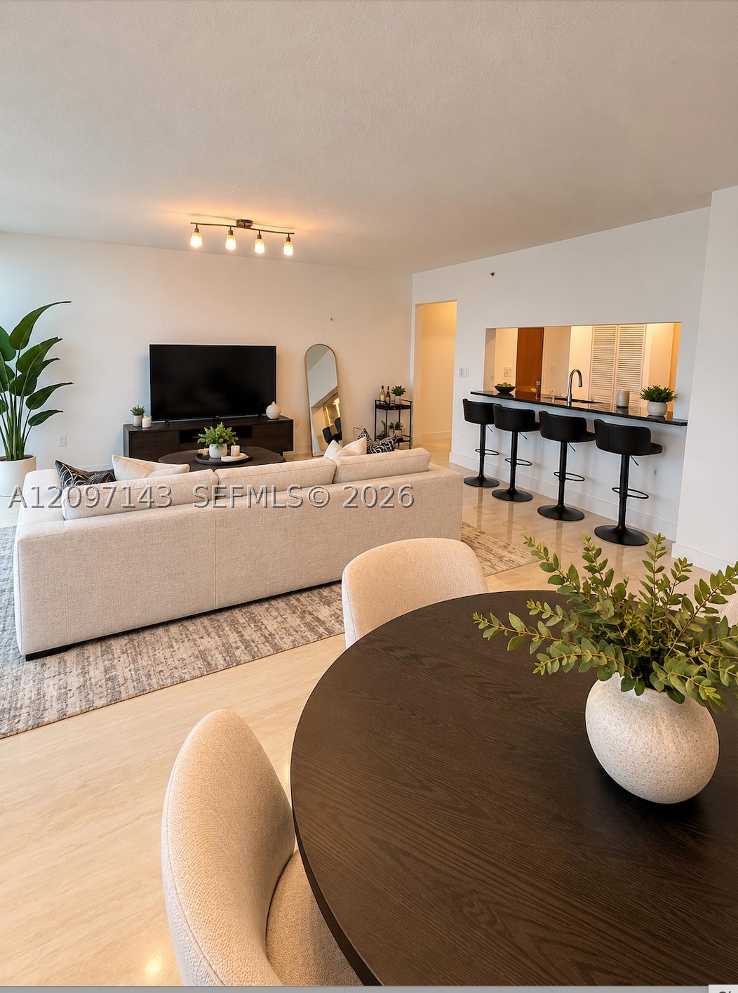 31 SE 5th Street #2801, Miami FL 33131