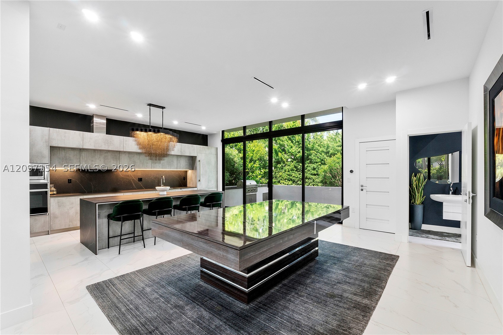 4364 Alton Rd, Miami Beach FL 33140