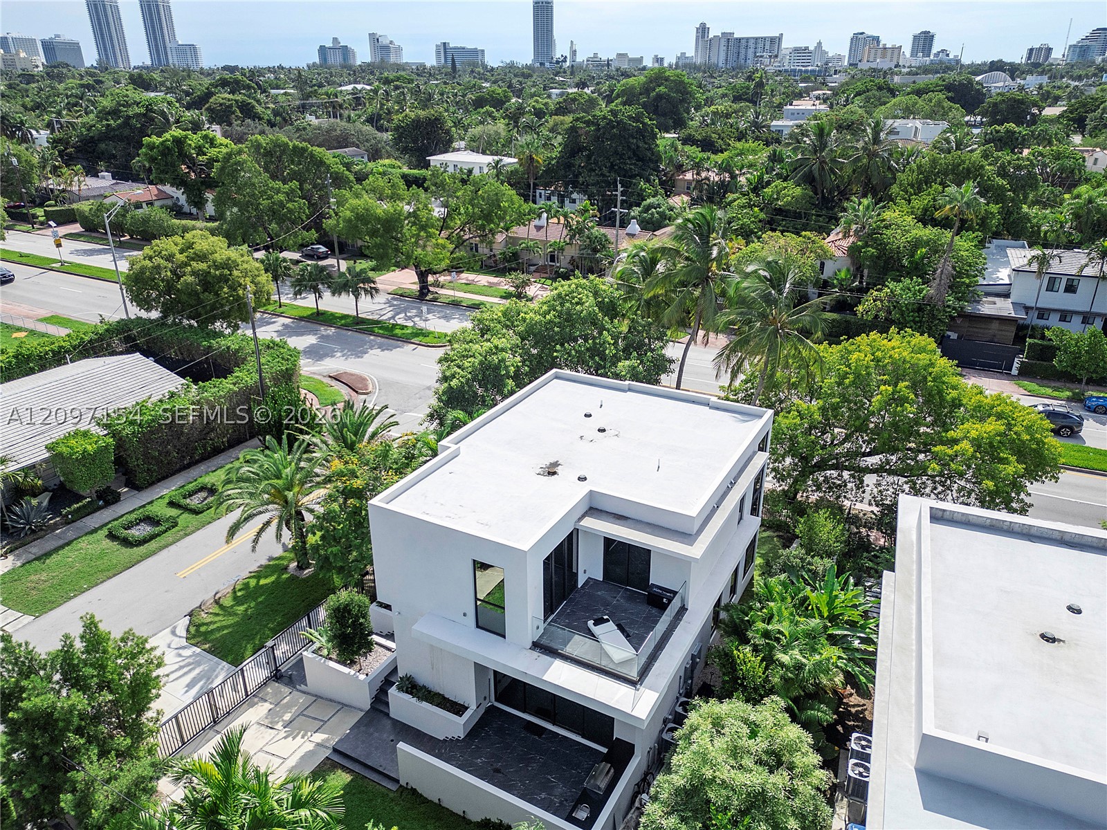 4364 Alton Rd, Miami Beach FL 33140
