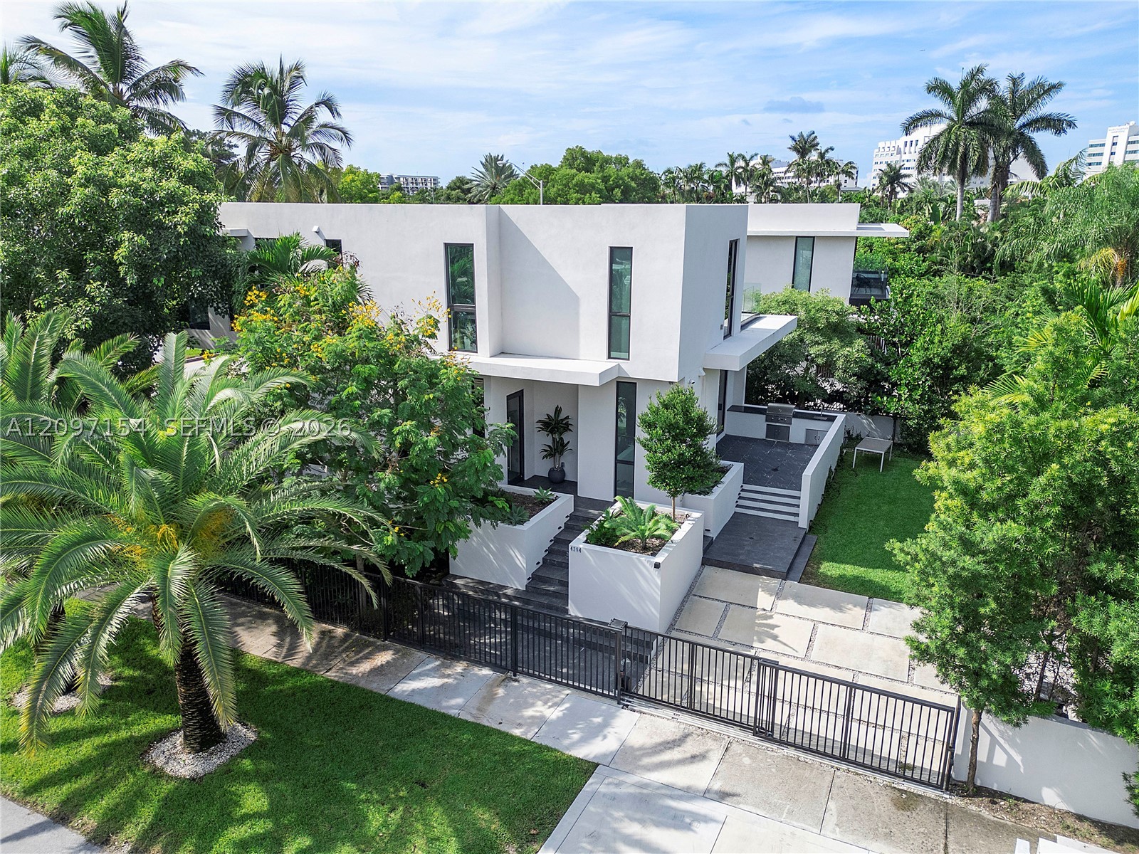 4364 Alton Rd, Miami Beach FL 33140