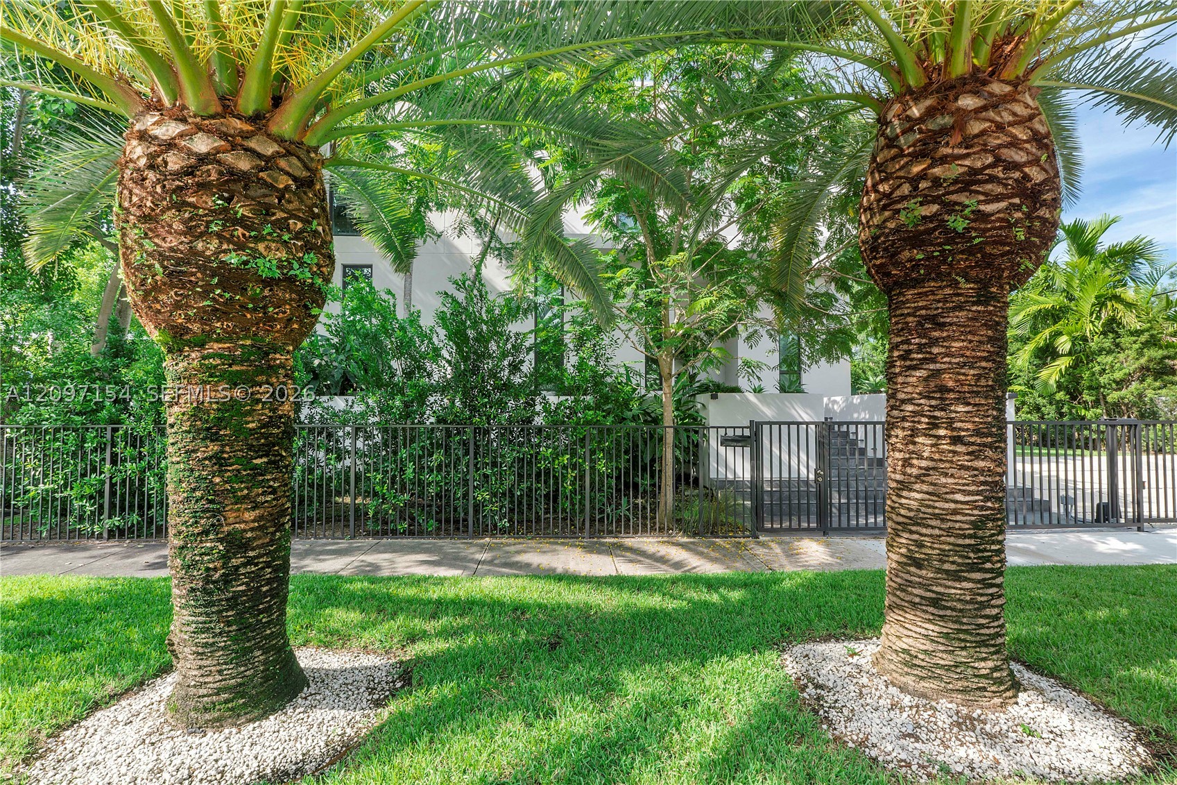 4364 Alton Rd, Miami Beach FL 33140