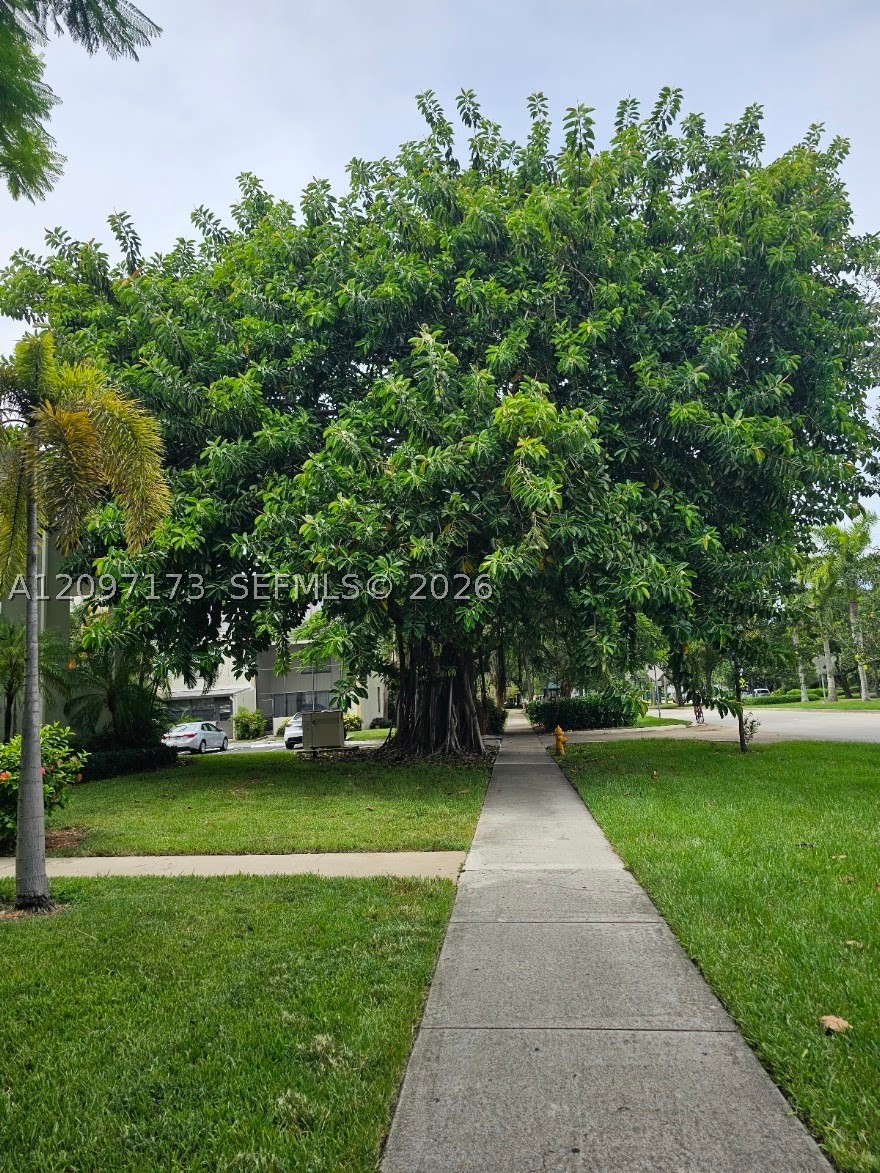 20200 W Country Club Dr #109, Aventura FL 33180