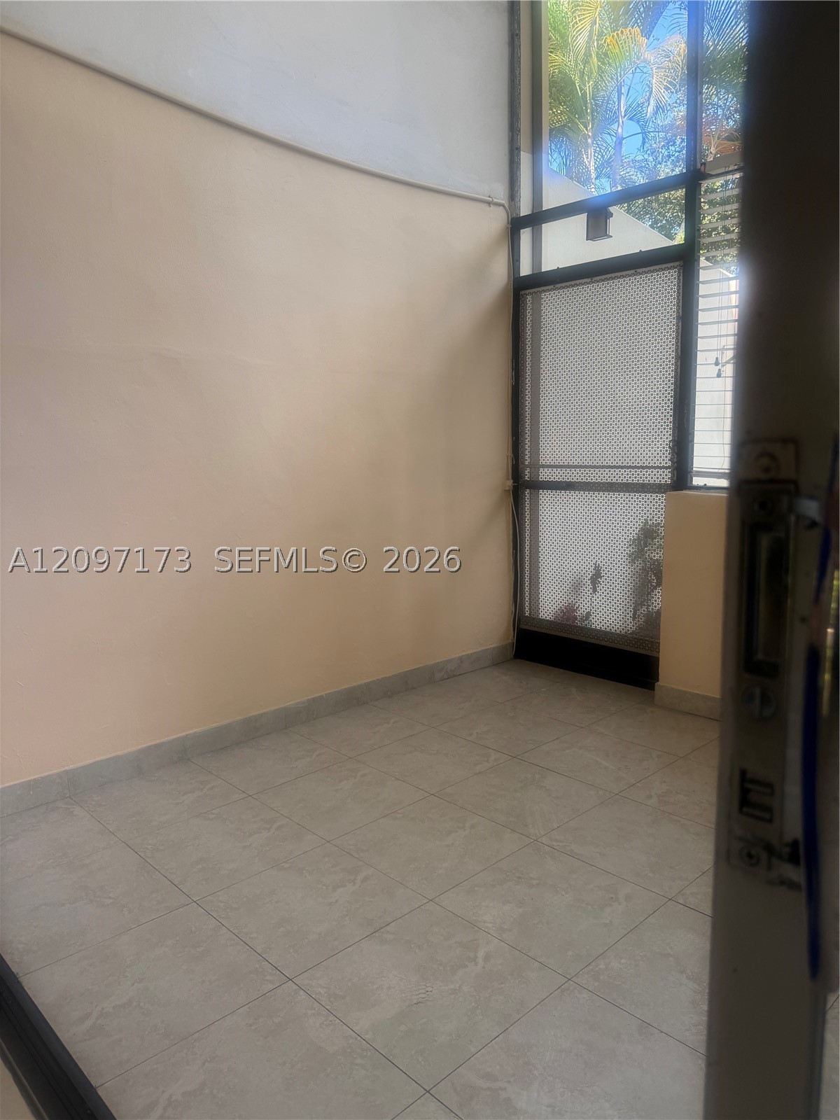 20200 W Country Club Dr #109, Aventura FL 33180