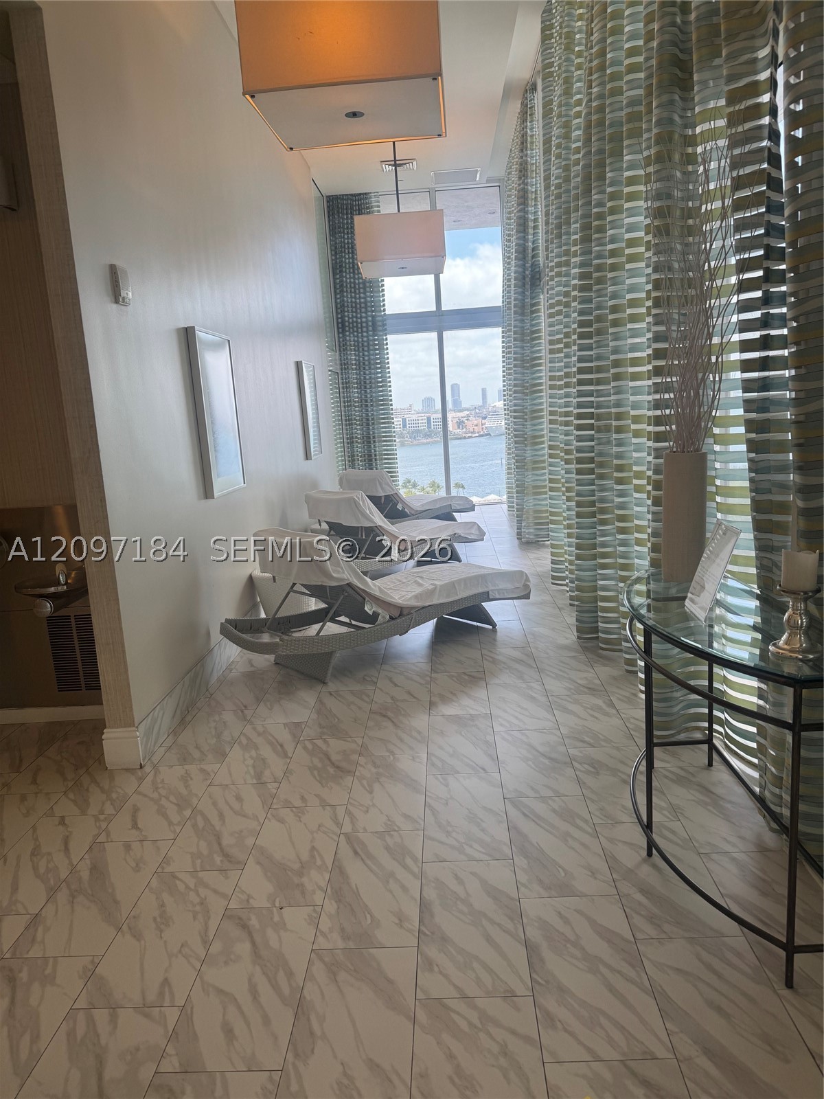 50 Biscayne Blvd #2906, Miami FL 33132