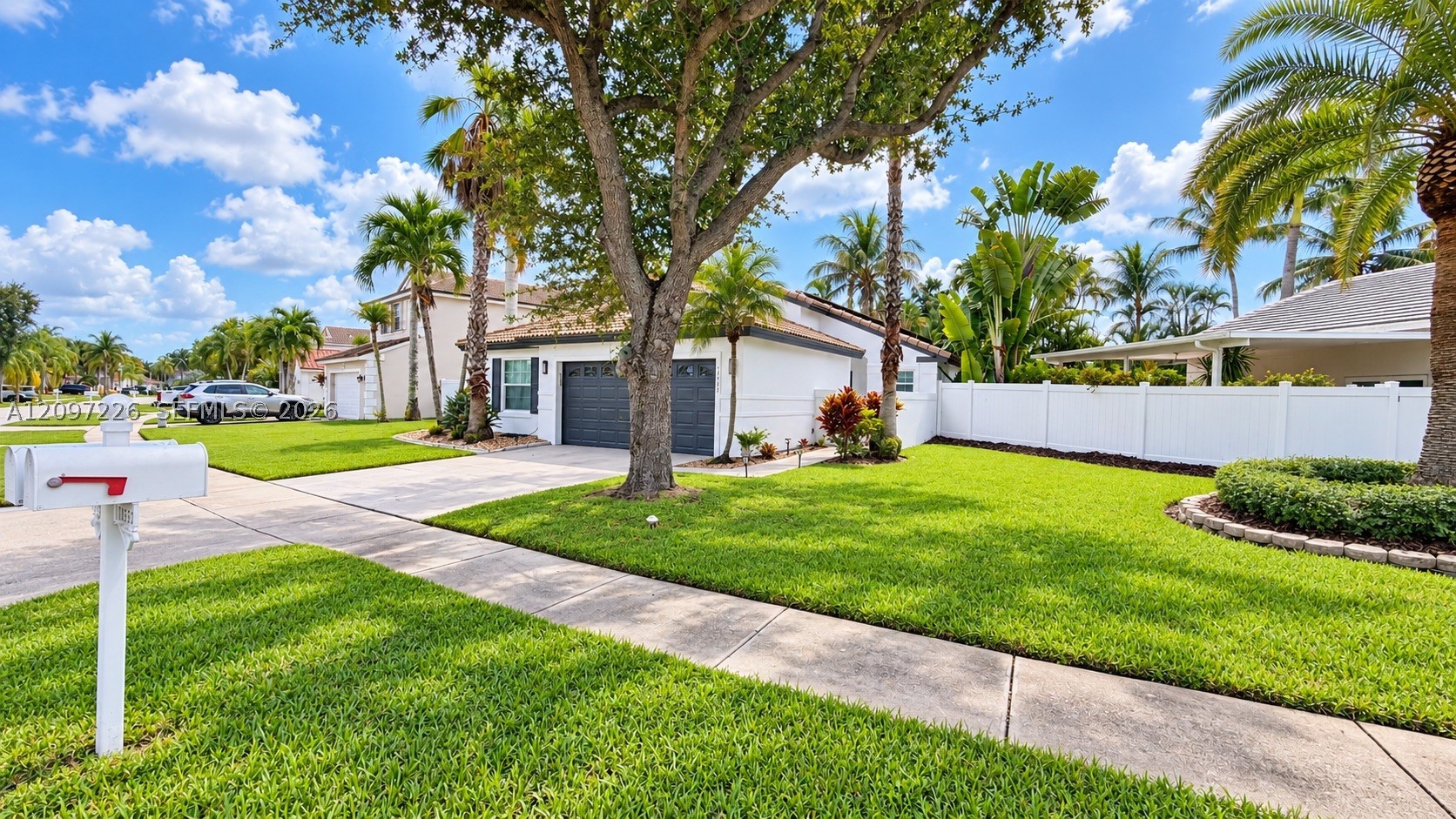 17542 NW 12th St, Pembroke Pines FL 33029