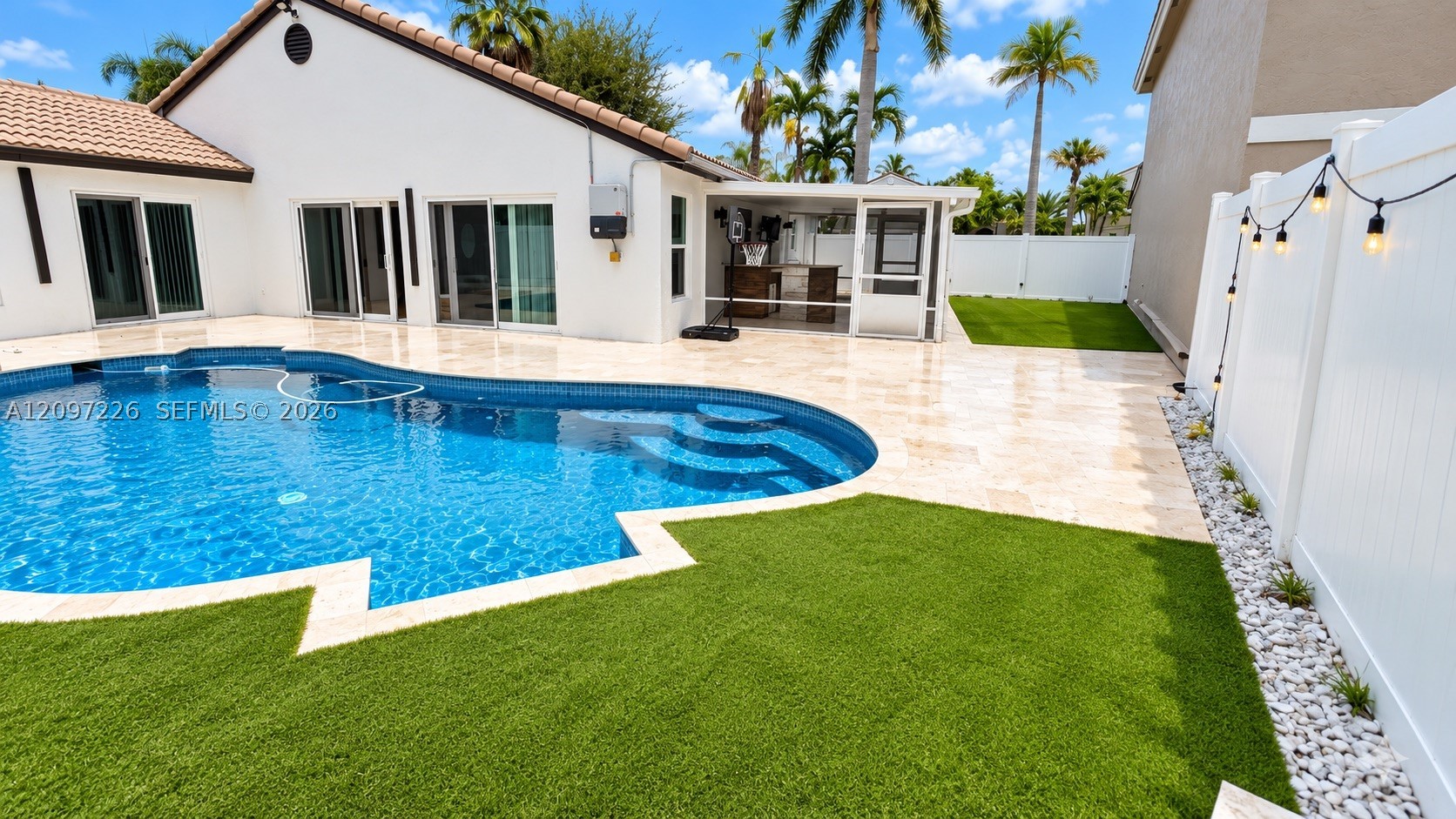 17542 NW 12th St, Pembroke Pines FL 33029