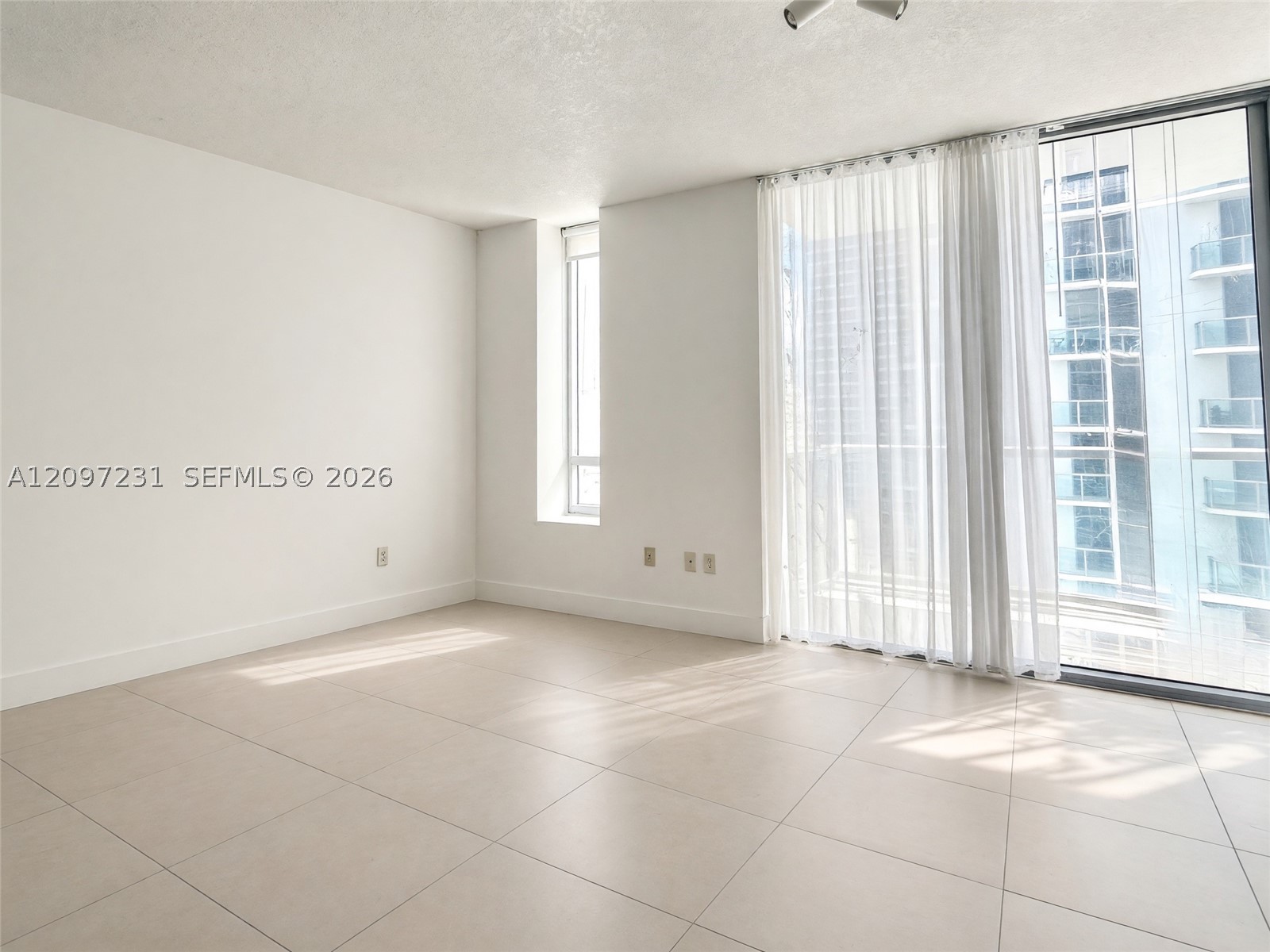 1050 Brickell Ave #3110, Miami FL 33131