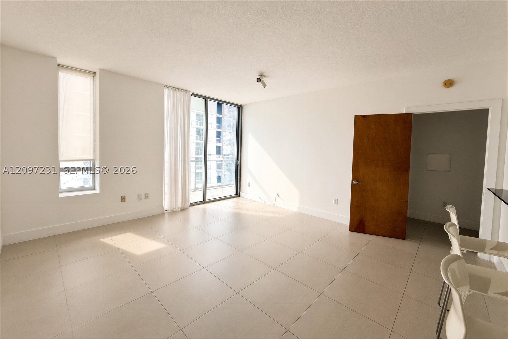 1050 Brickell Ave #3110, Miami FL 33131